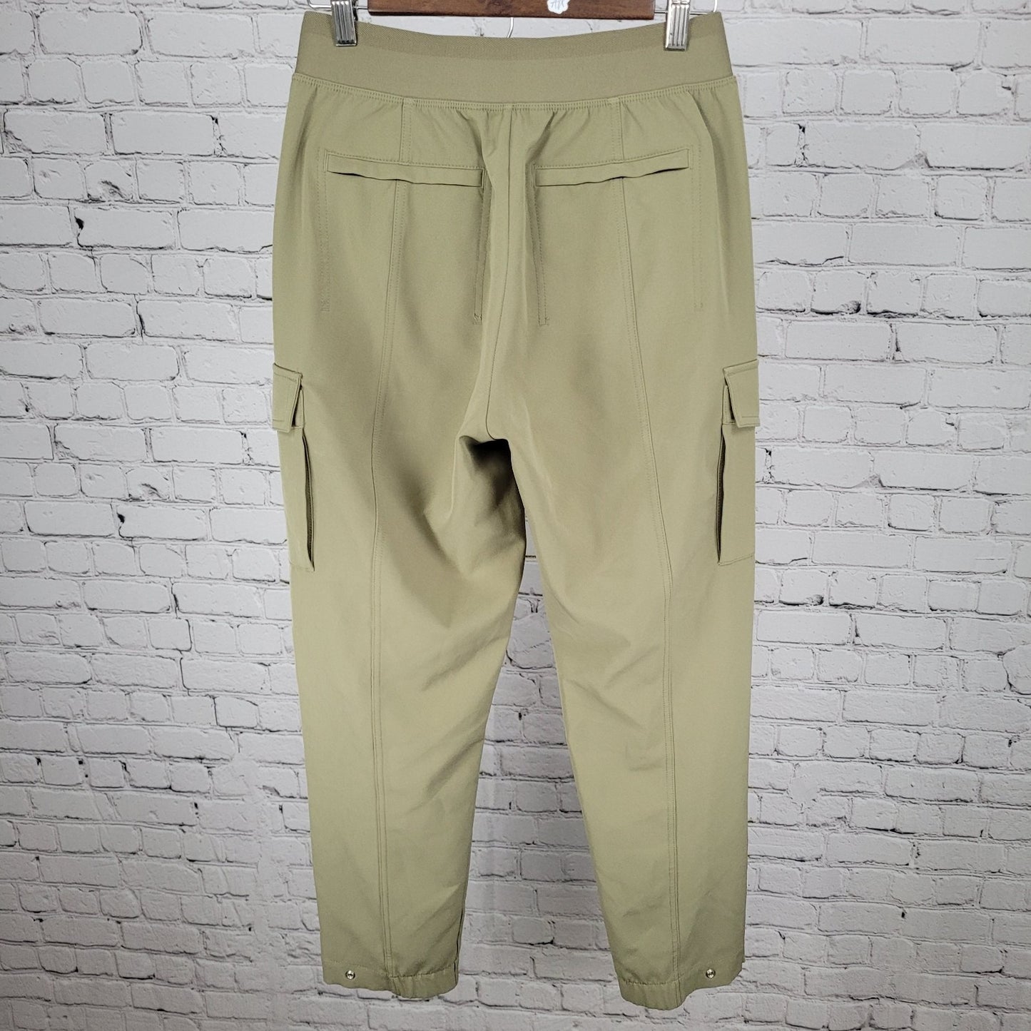 Athleta Green Athleisure Stretch High Rise Cargo Pockets Pants Size 4 (26x39)
