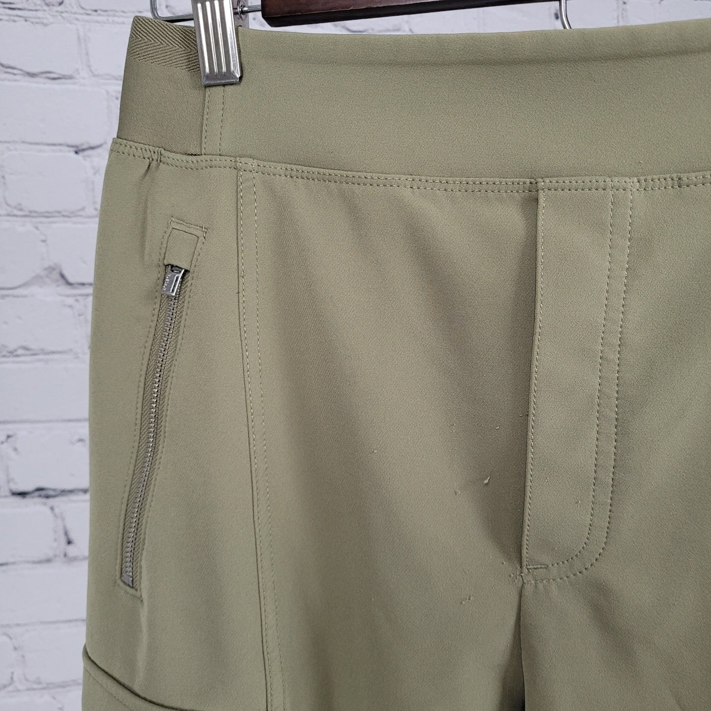 Athleta Green Athleisure Stretch High Rise Cargo Pockets Pants Size 4 (26x39)