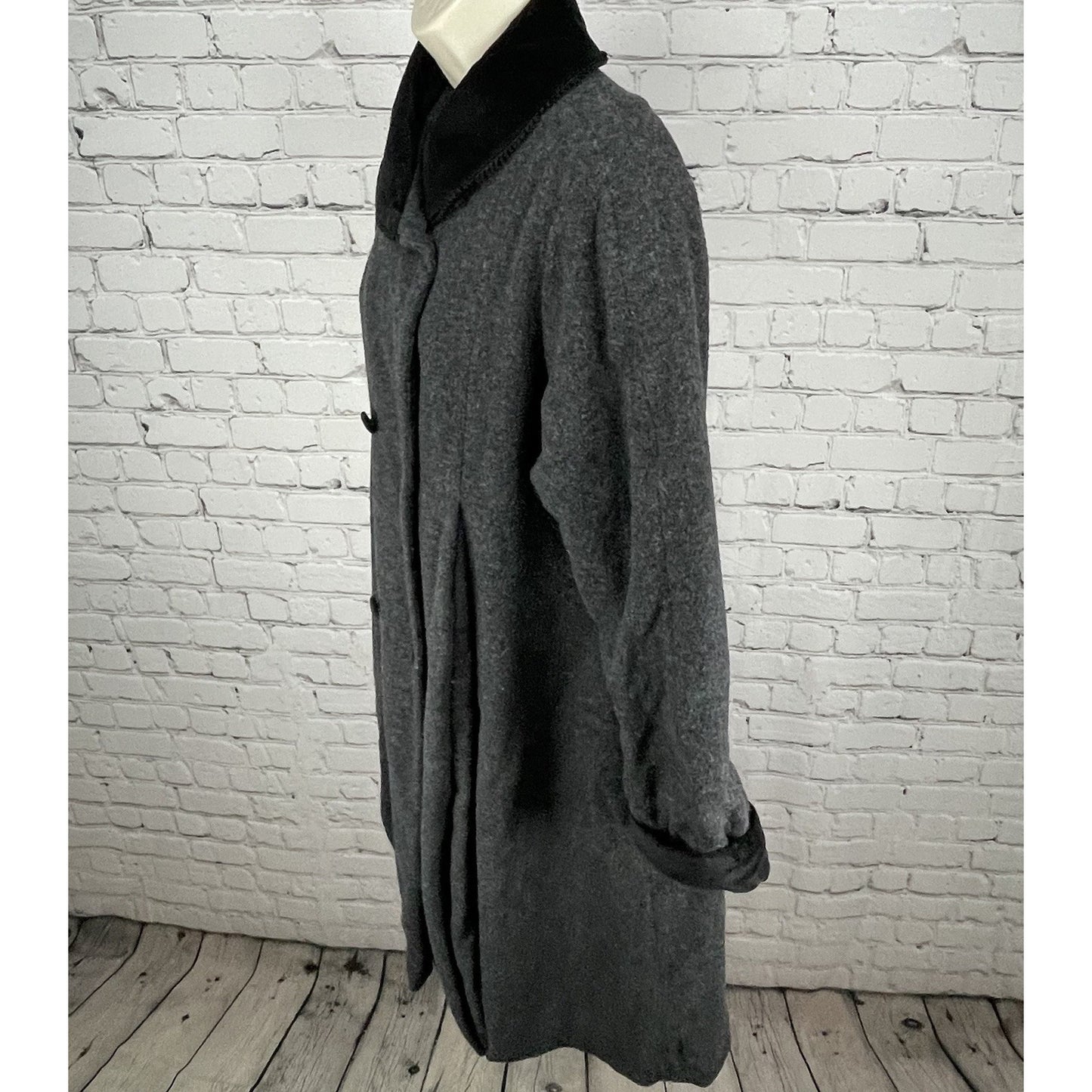VTG London Fog Grey 100% Wool Pleated Double Breasted Button Lined Pea Coat 14