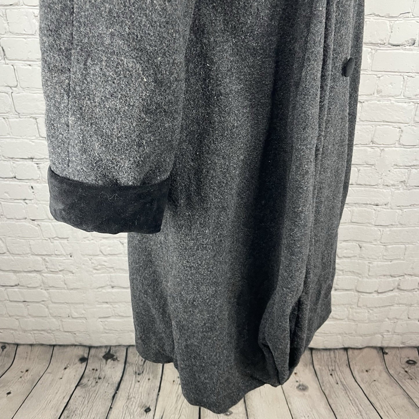 VTG London Fog Grey 100% Wool Pleated Double Breasted Button Lined Pea Coat 14