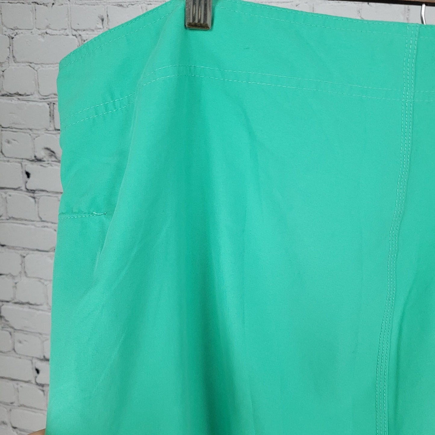 Ron Jon Surf Shop Green Cargo Lightweight Board Shorts Swim Trunks Size (42x9)