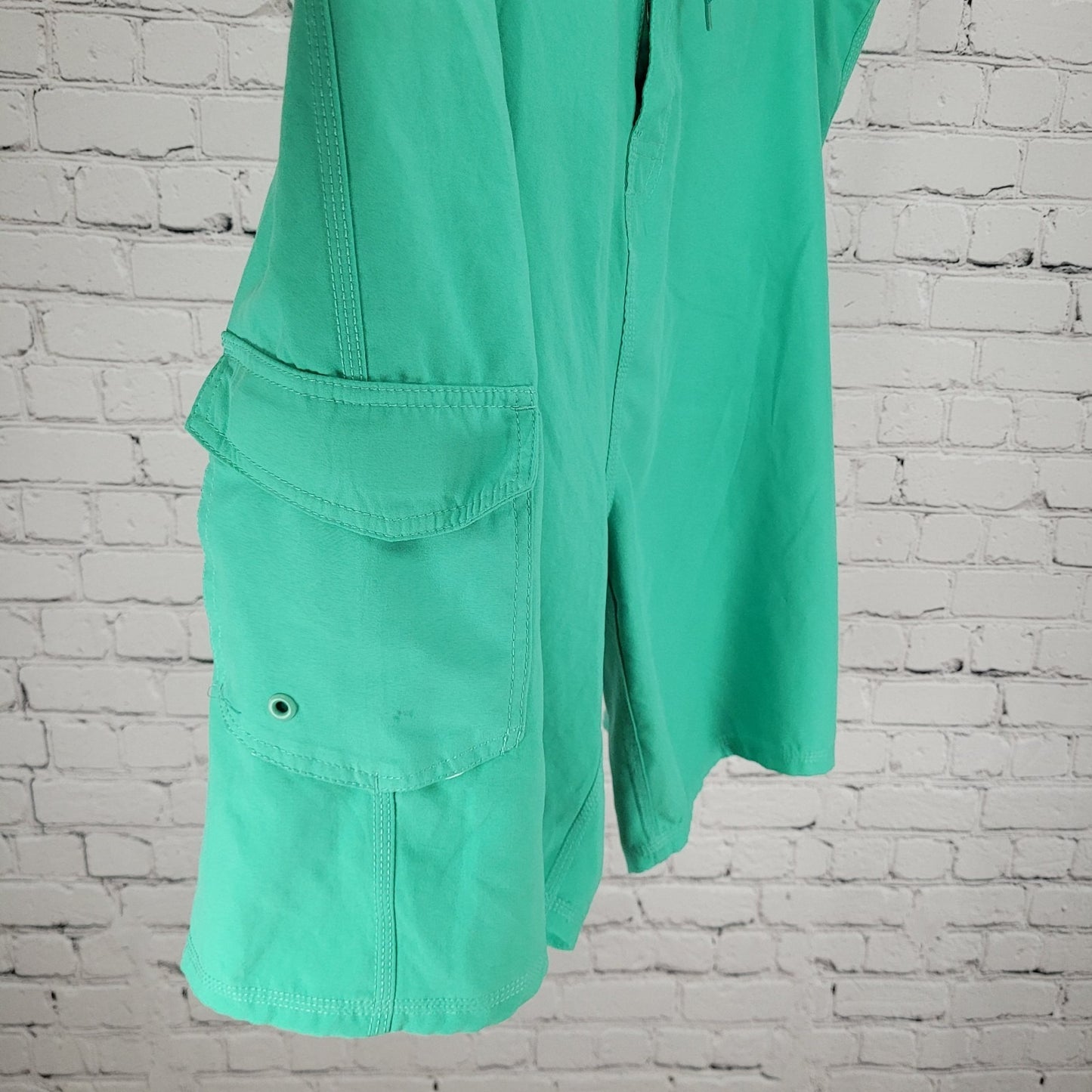 Ron Jon Surf Shop Green Cargo Lightweight Board Shorts Swim Trunks Size (42x9)