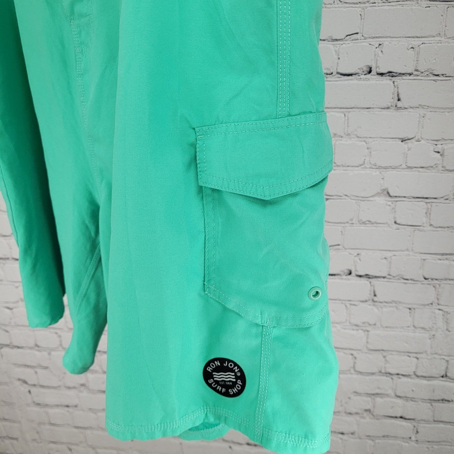 Ron Jon Surf Shop Green Cargo Lightweight Board Shorts Swim Trunks Size (42x9)