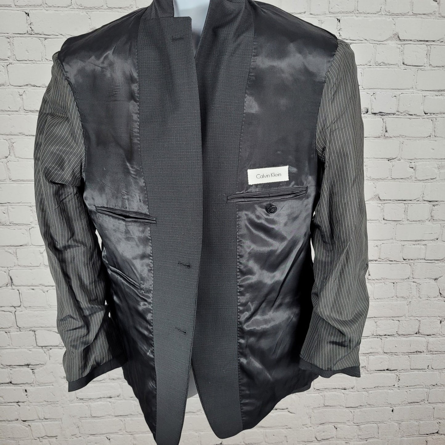 Calvin Klein Black 100% Wool 2 Button Double Vented Notch Blazer Size 36S