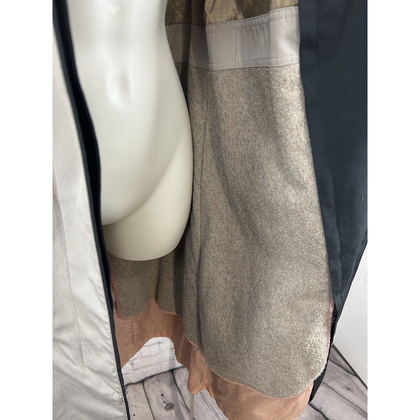 VTG Foxland By Lanson Beige Zip Out Liner Collared Women’s Long Trench Coat 12