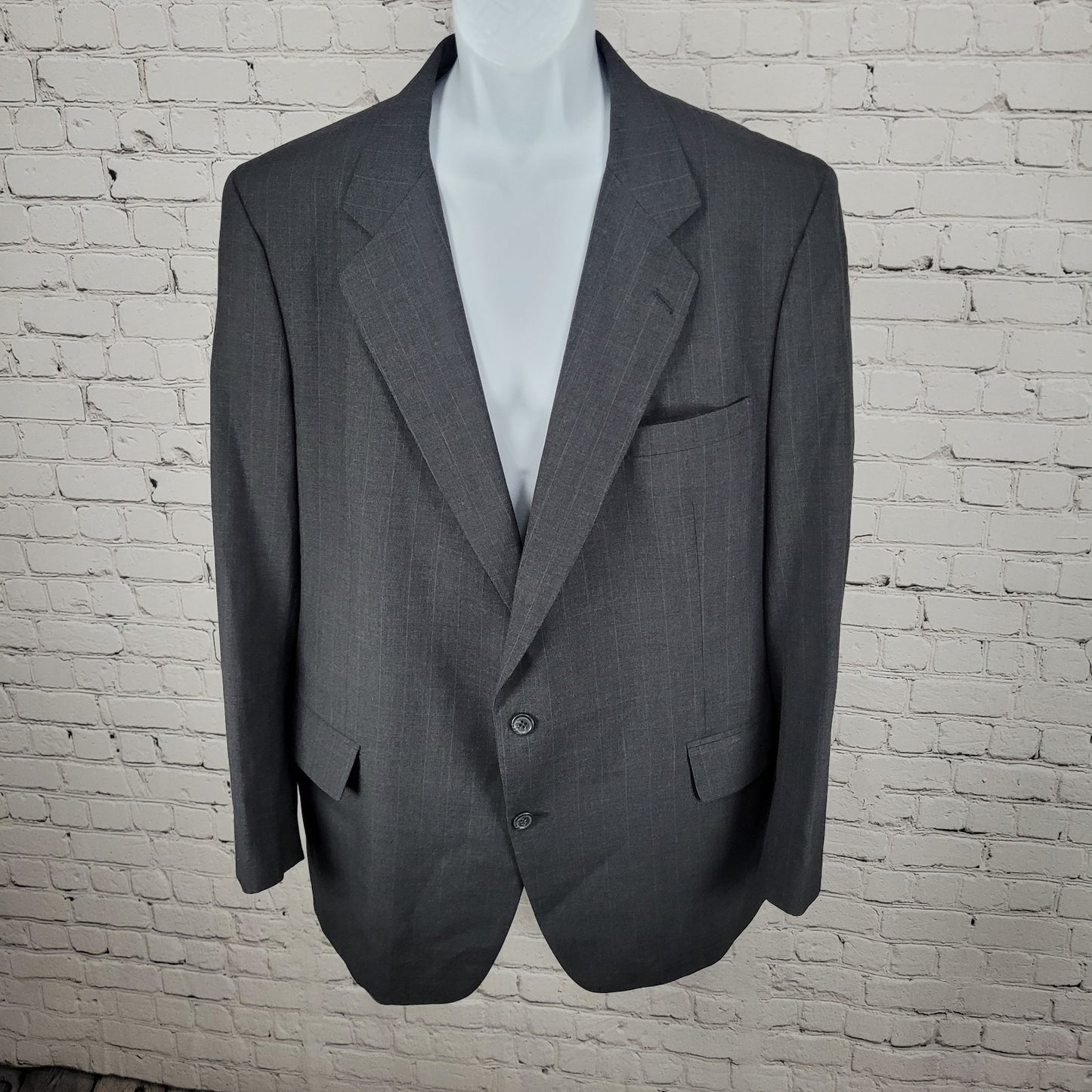 Jos A Bank Grey 100% Wool Pinstriped 2 Button Blazer Sport Coat Size 46L
