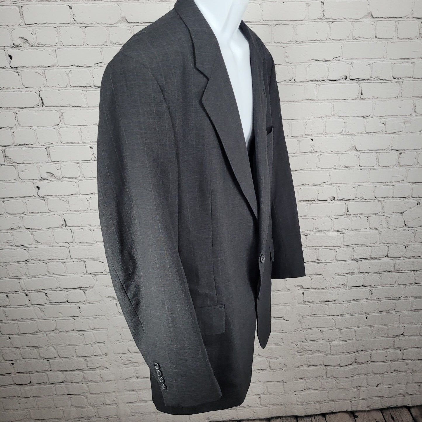Jos A Bank Grey 100% Wool Pinstriped 2 Button Blazer Sport Coat Size 46L