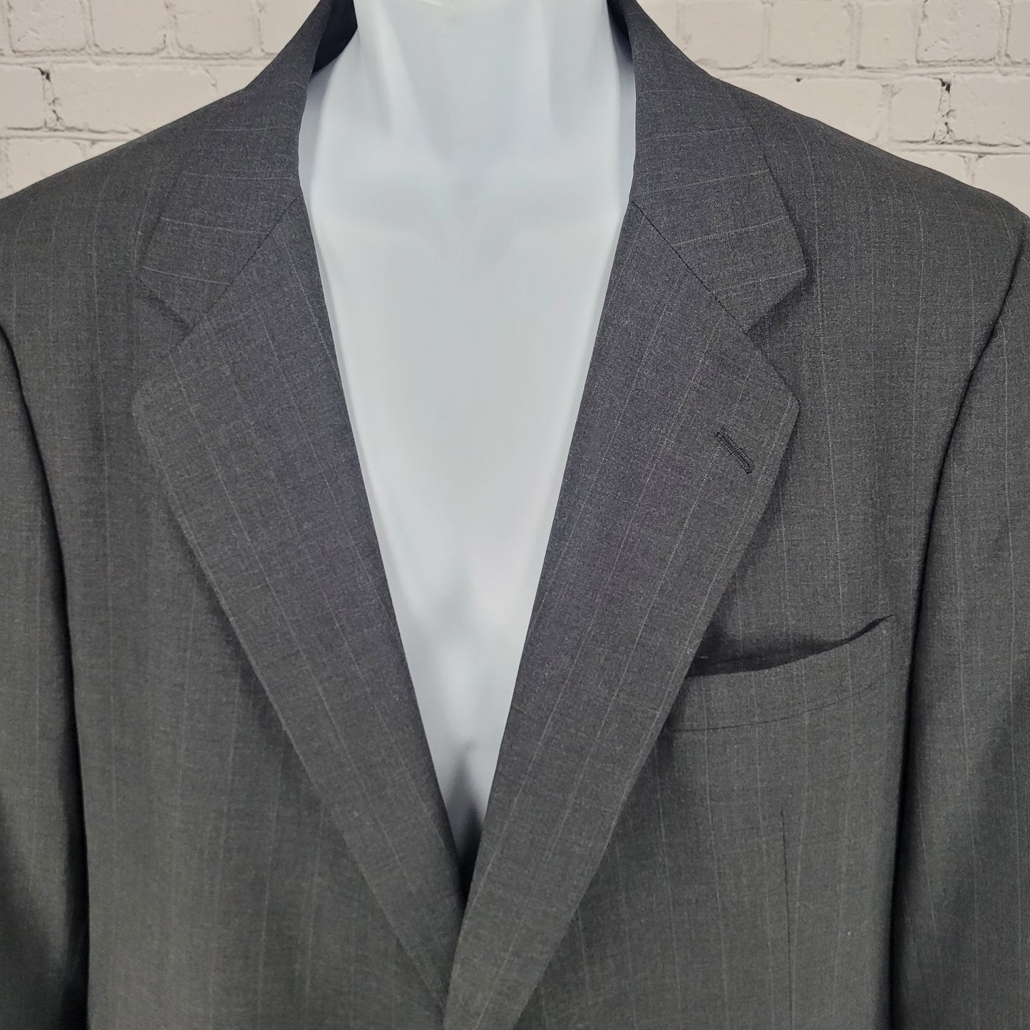 Jos A Bank Grey 100% Wool Pinstriped 2 Button Blazer Sport Coat Size 46L