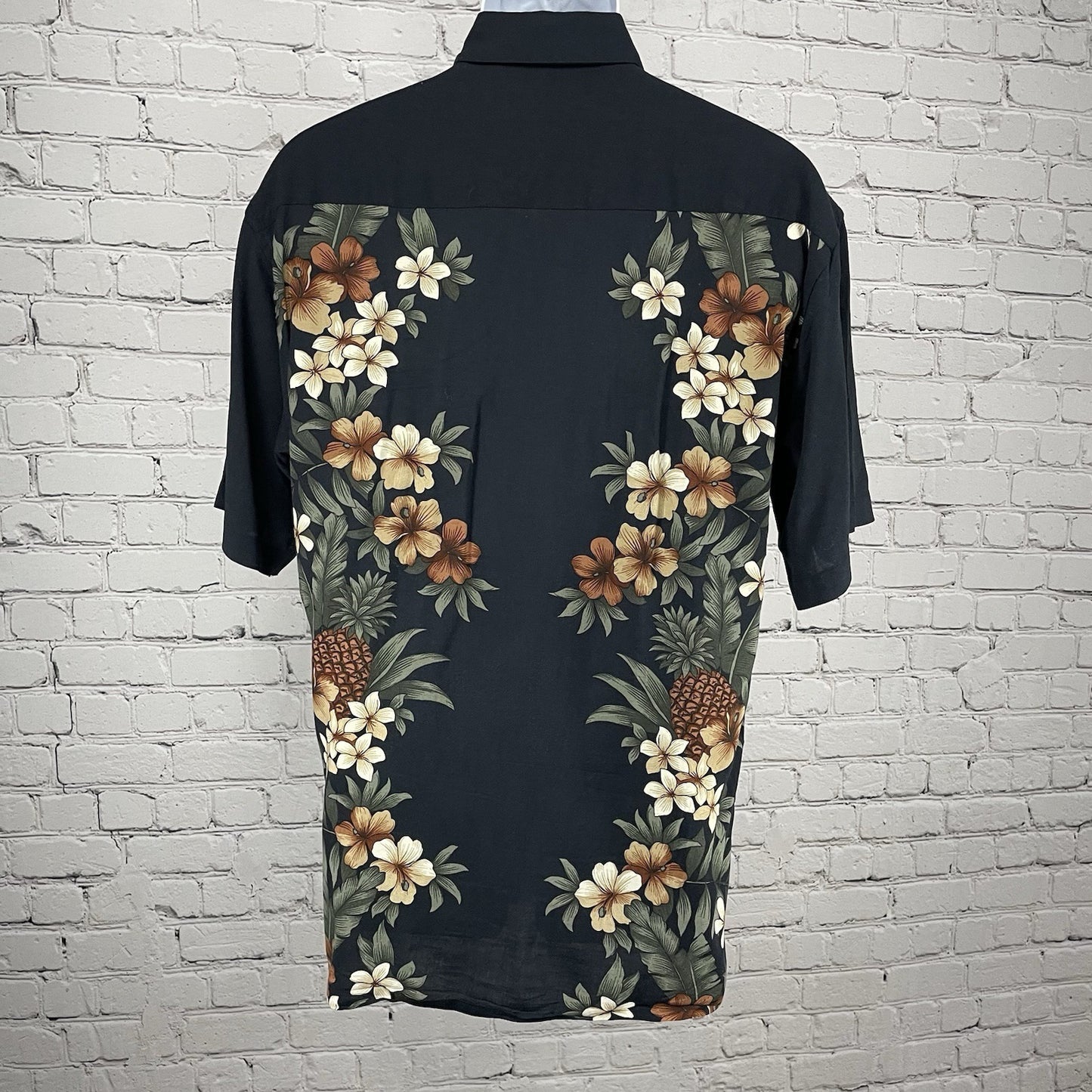 Campia Moda Black Floral Hawaiian Lightweight Button Up Shirt Size Small S
