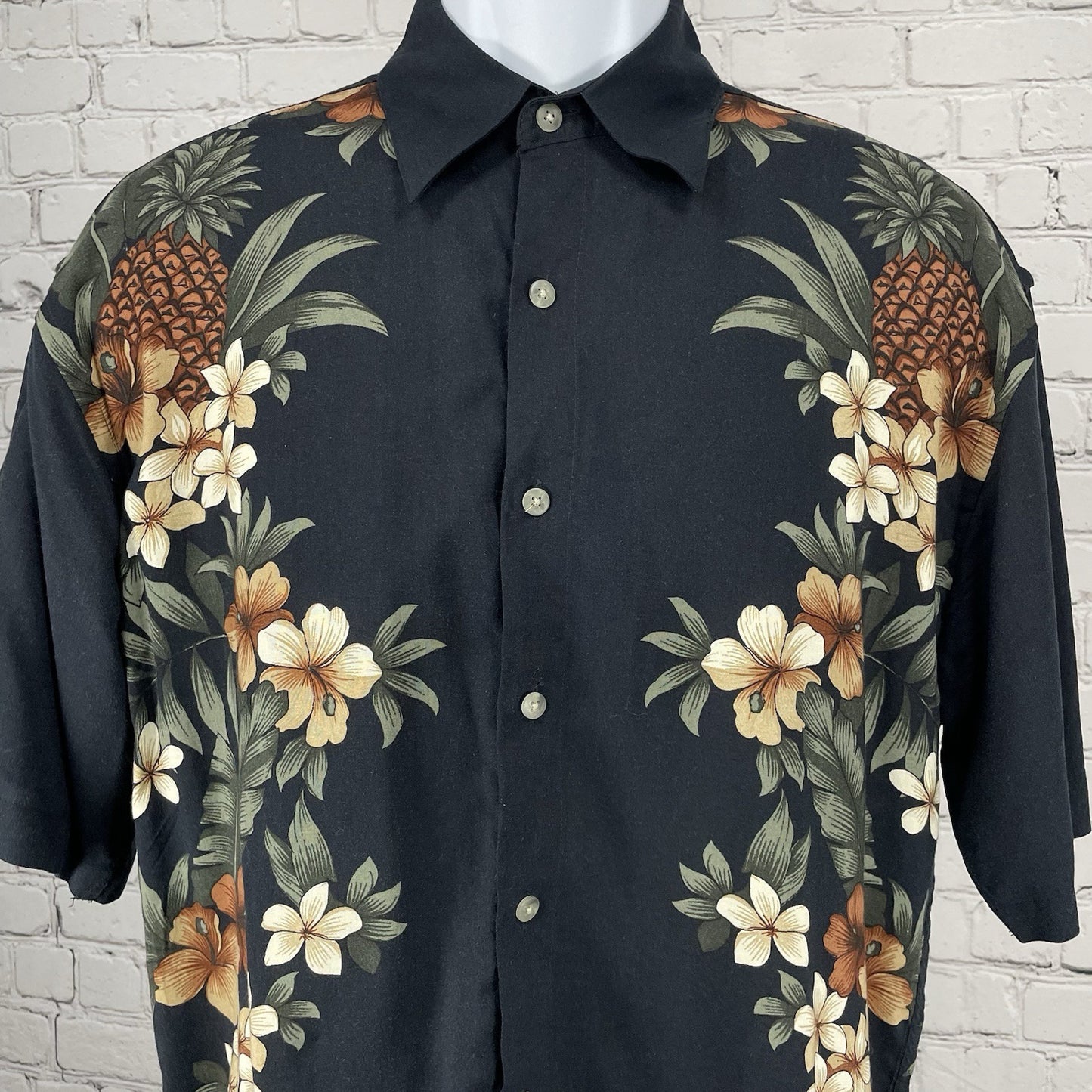 Campia Moda Black Floral Hawaiian Lightweight Button Up Shirt Size Small S