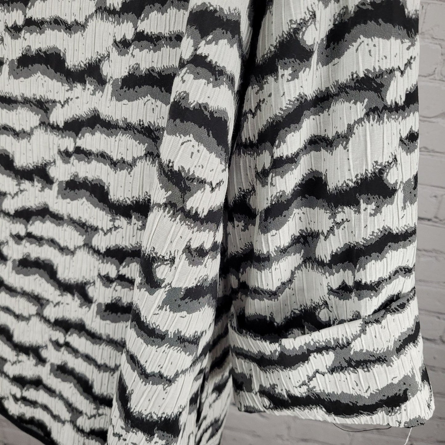 Ic By Connie K Grey Zebra Full Zip Collared Lightweight Jacket USA Made Size XL
