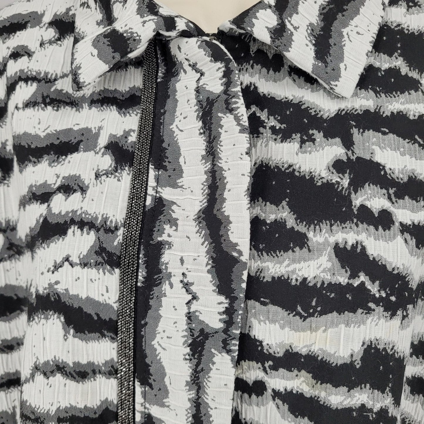 Ic By Connie K Grey Zebra Full Zip Collared Lightweight Jacket USA Made Size XL
