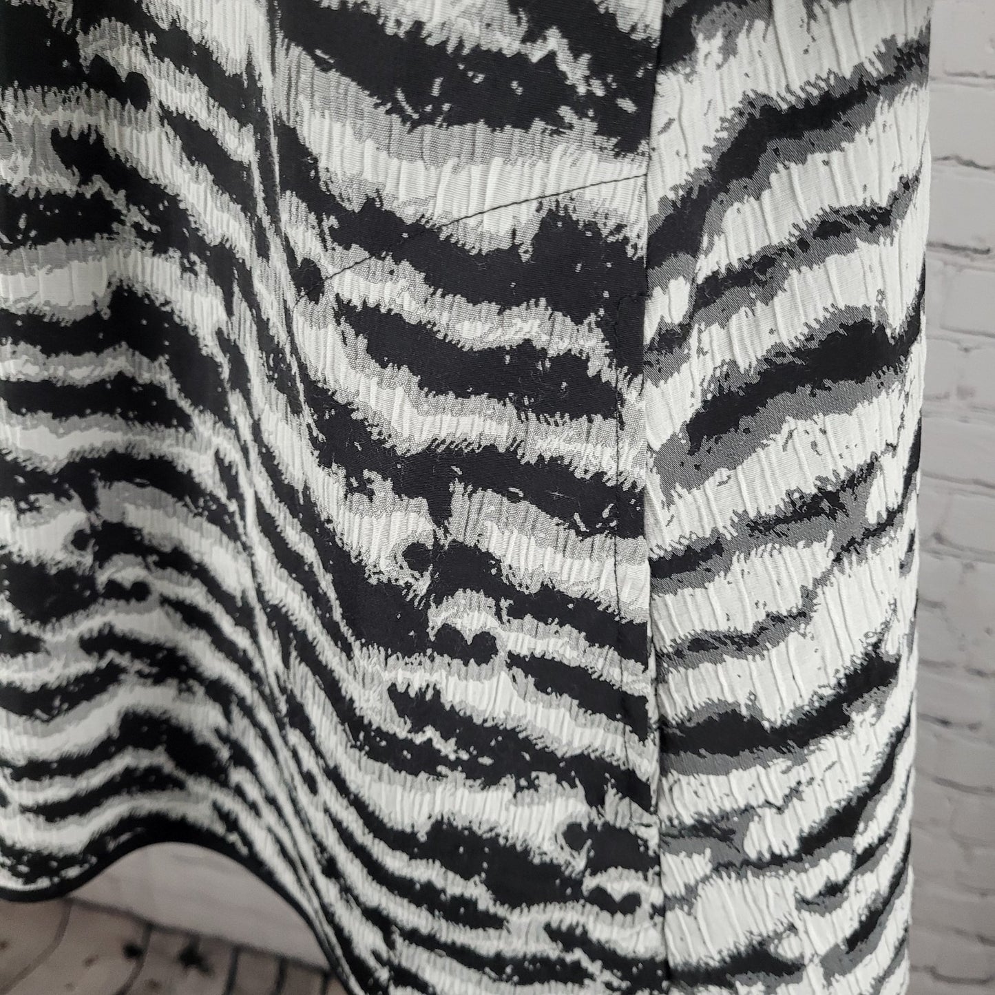 Ic By Connie K Grey Zebra Full Zip Collared Lightweight Jacket USA Made Size XL