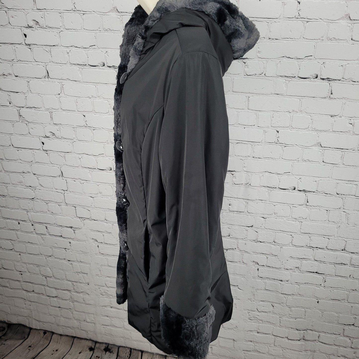 Hal Rubenstein Black & Grey Soft Faux Fur Reversible Hooded Coat Size Medium M