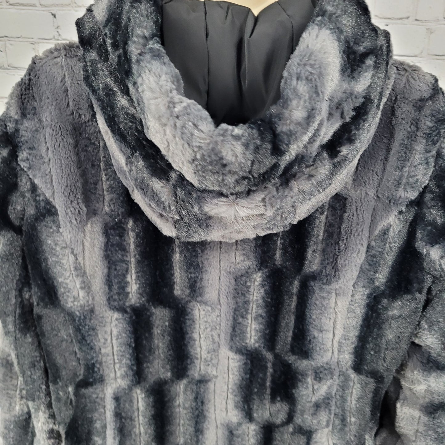 Hal Rubenstein Black & Grey Soft Faux Fur Reversible Hooded Coat Size Medium M