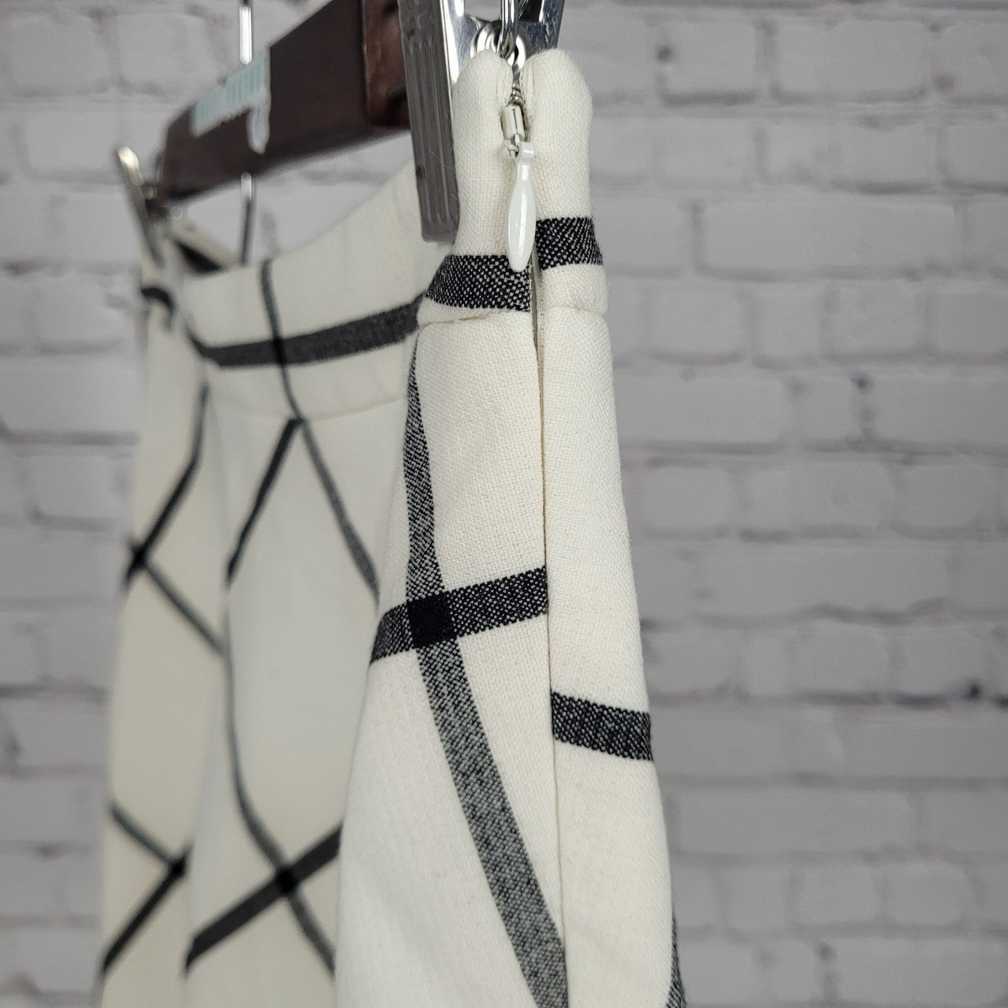 NWT Loft Outlet Ivory Grey Check Lined Side Zip A-Line Short Skirt 2