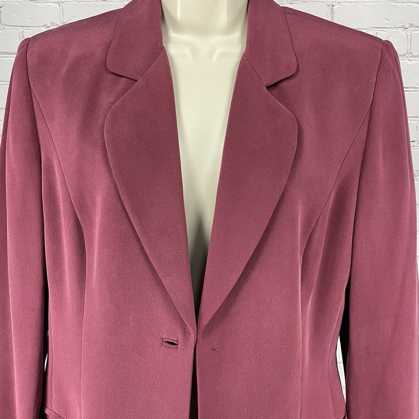 Due Per Due Purple 100% Silk Lightweight Lined Padded Pockets Chic Blazer Size 6