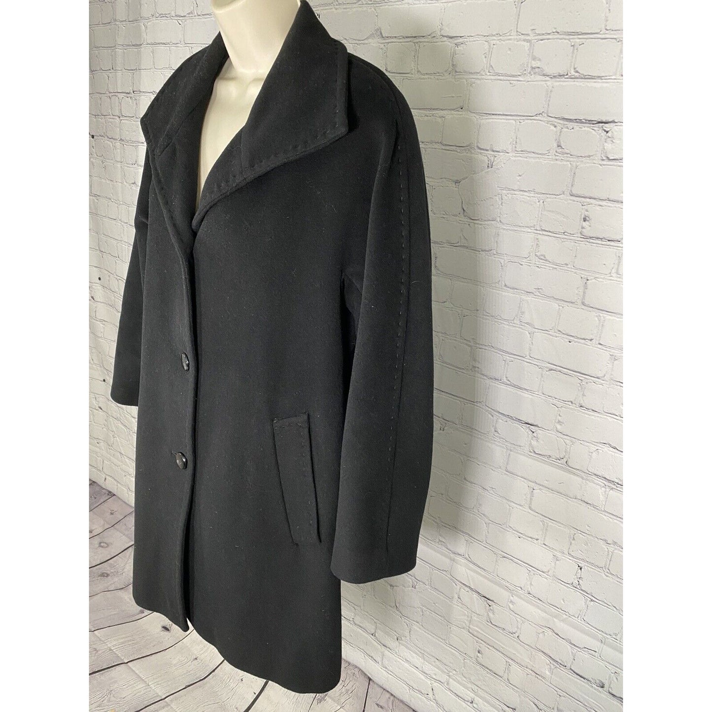 Ellen Tracy Black Wool Blend Collared 4 Button Overcoat Jacket Pockets Size 6