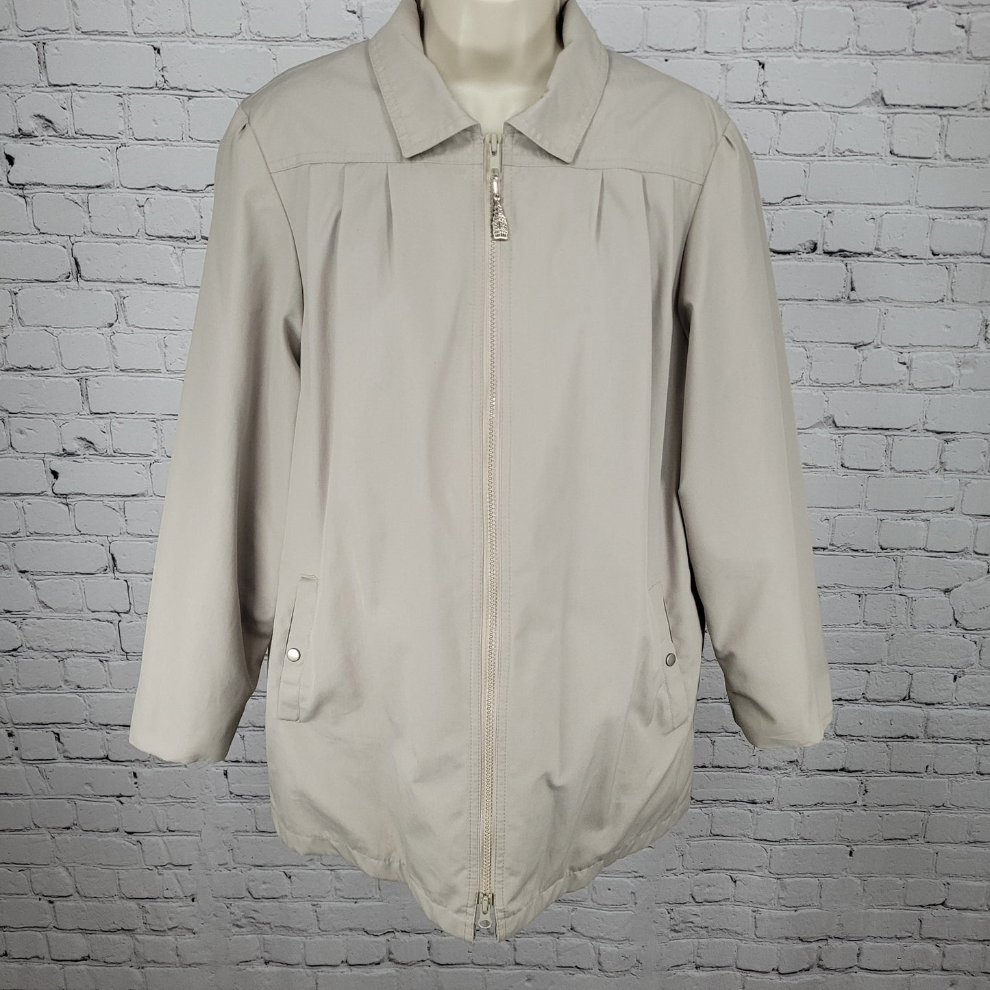 London Fog Beige Removable Thinsulate Liner Pleated Full Zip Jacket Size 14
