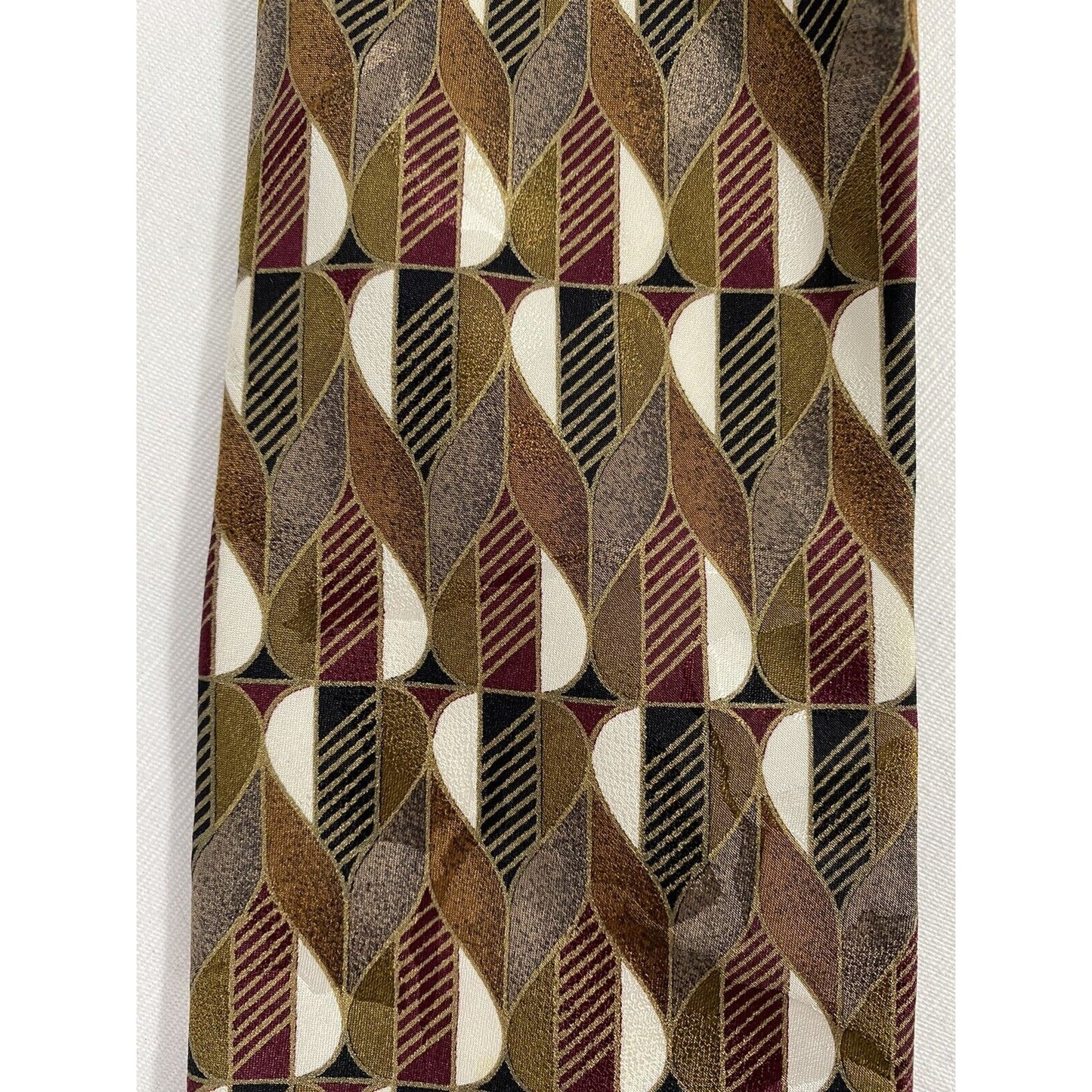 Giorgio Sistina 100% Silk Hand Made in Italy Green Brown Red Necktie 60” x 3.5”