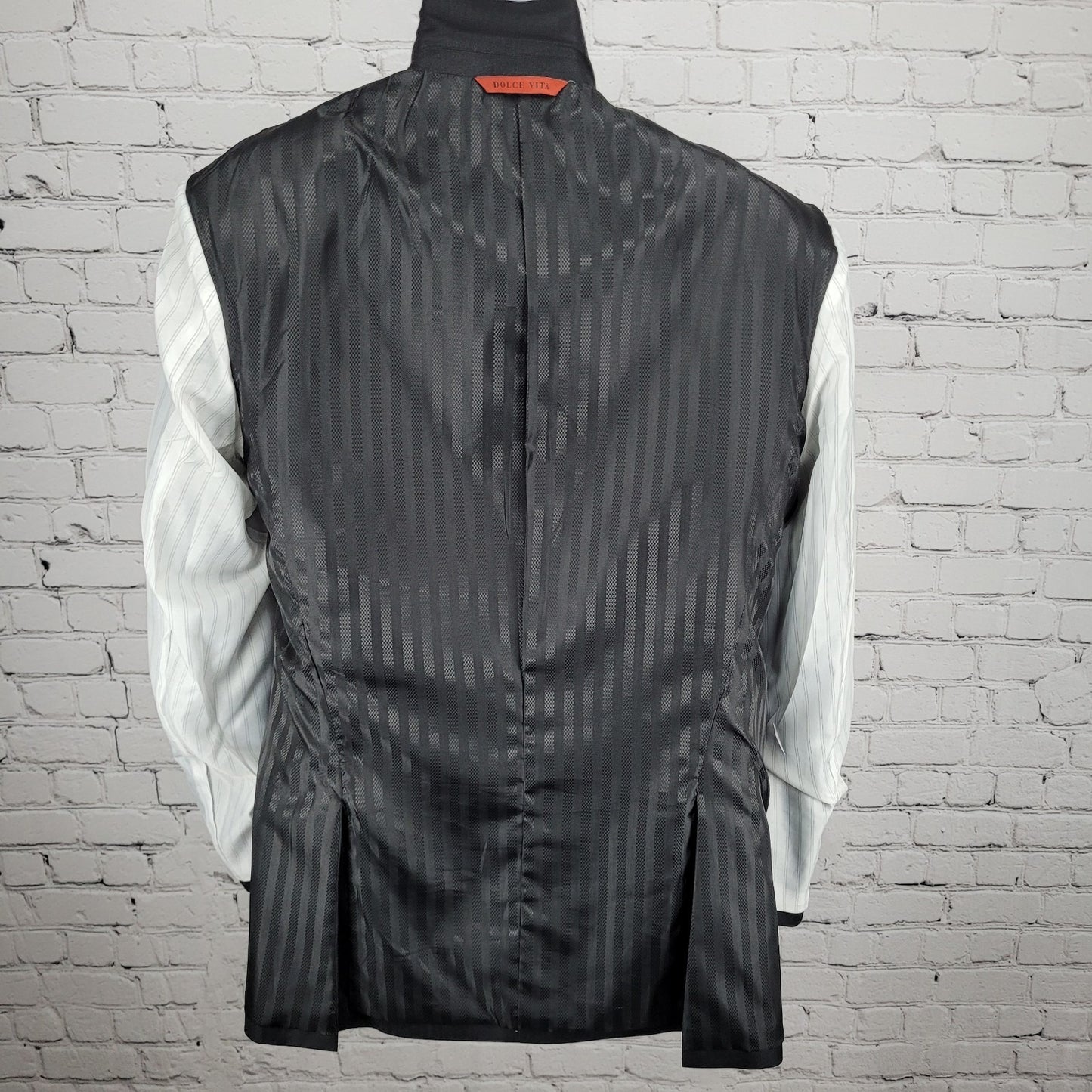 Dolce Vita Italy Black 2 Button Notch Double Vented Blazer Sport Coat Size 40R