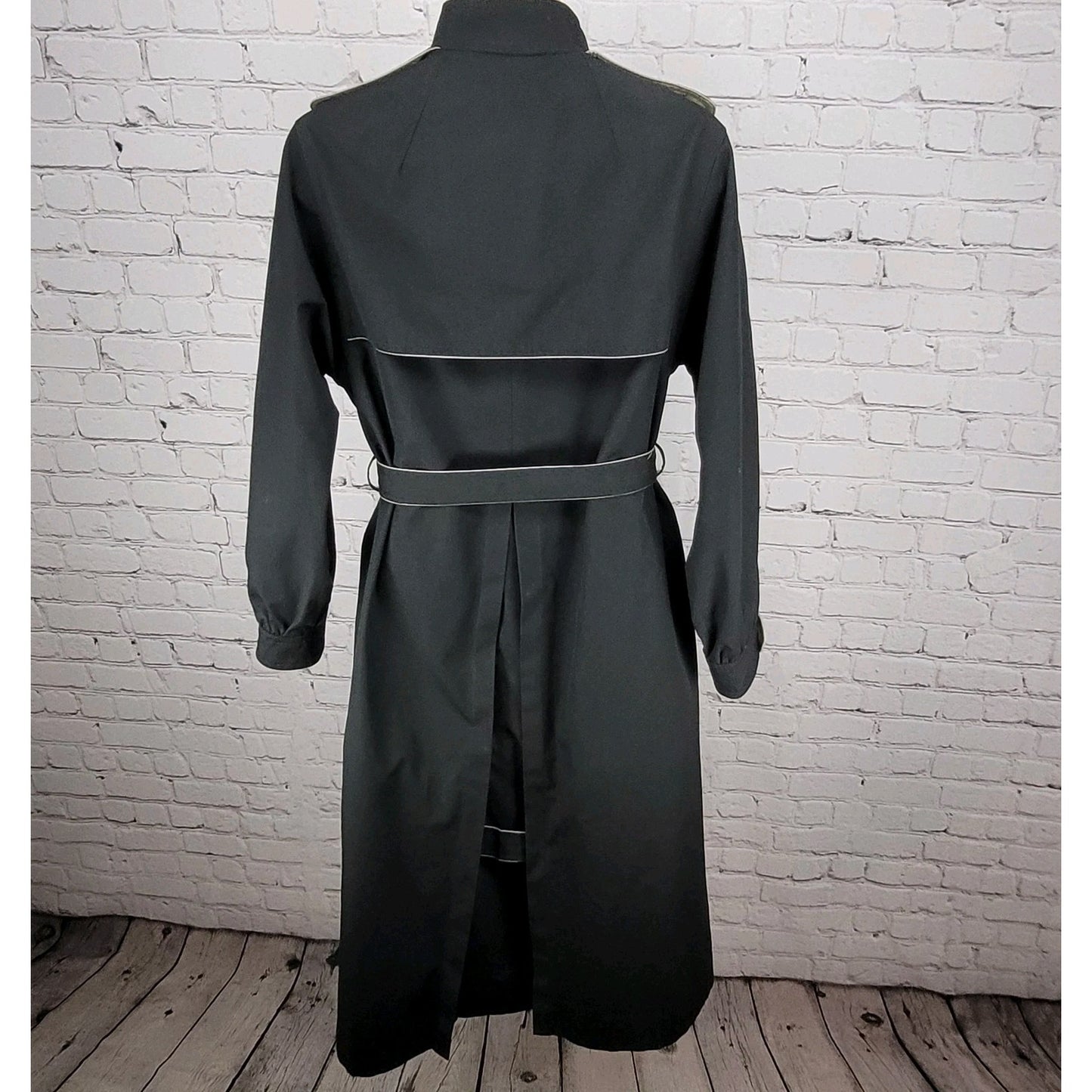 VTG Unbranded Black Belted Buttoned Trench Coat Poland Made Size Medium M