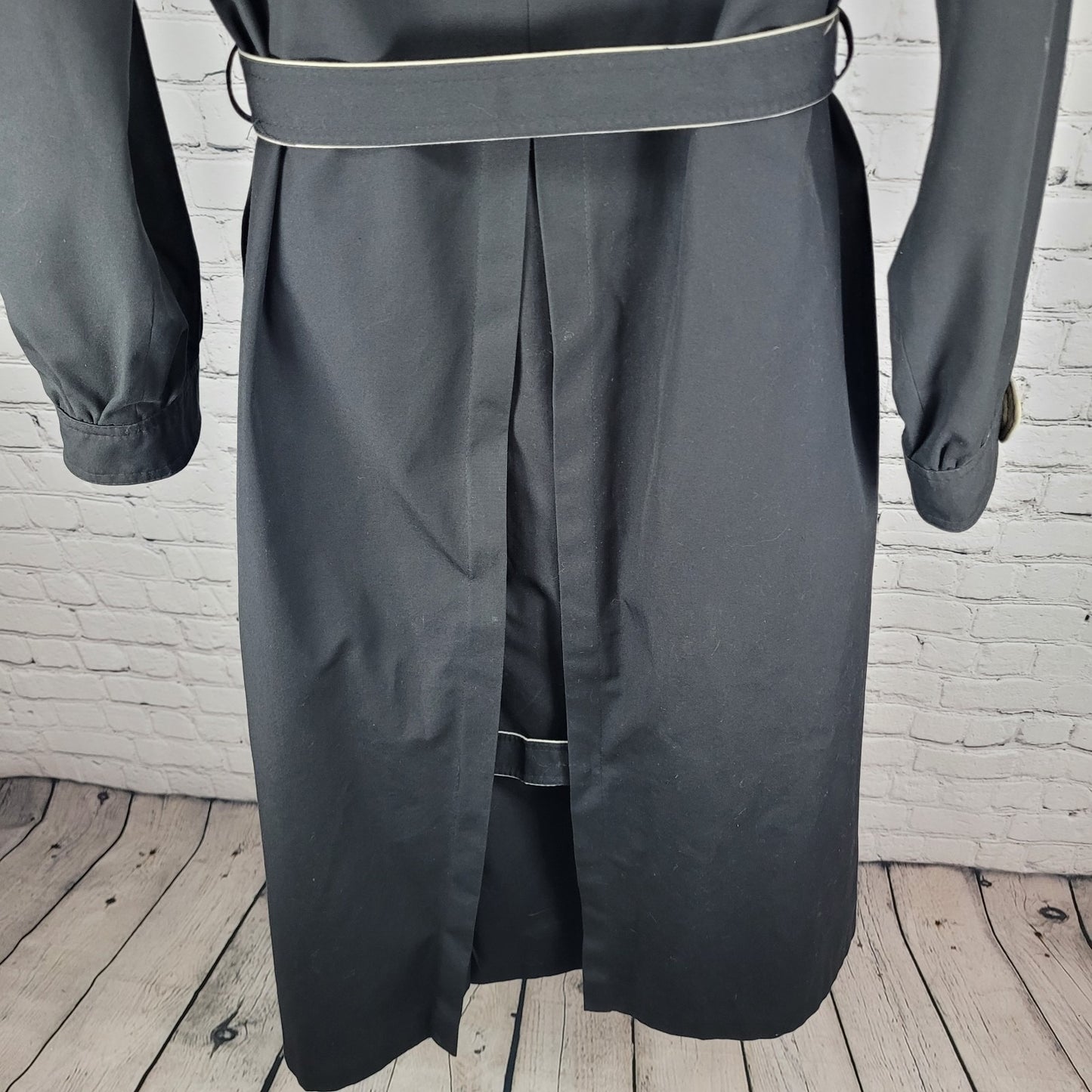 VTG Unbranded Black Belted Buttoned Trench Coat Poland Made Size Medium M