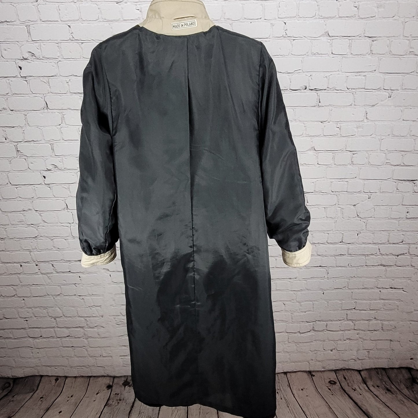 VTG Unbranded Black Belted Buttoned Trench Coat Poland Made Size Medium M