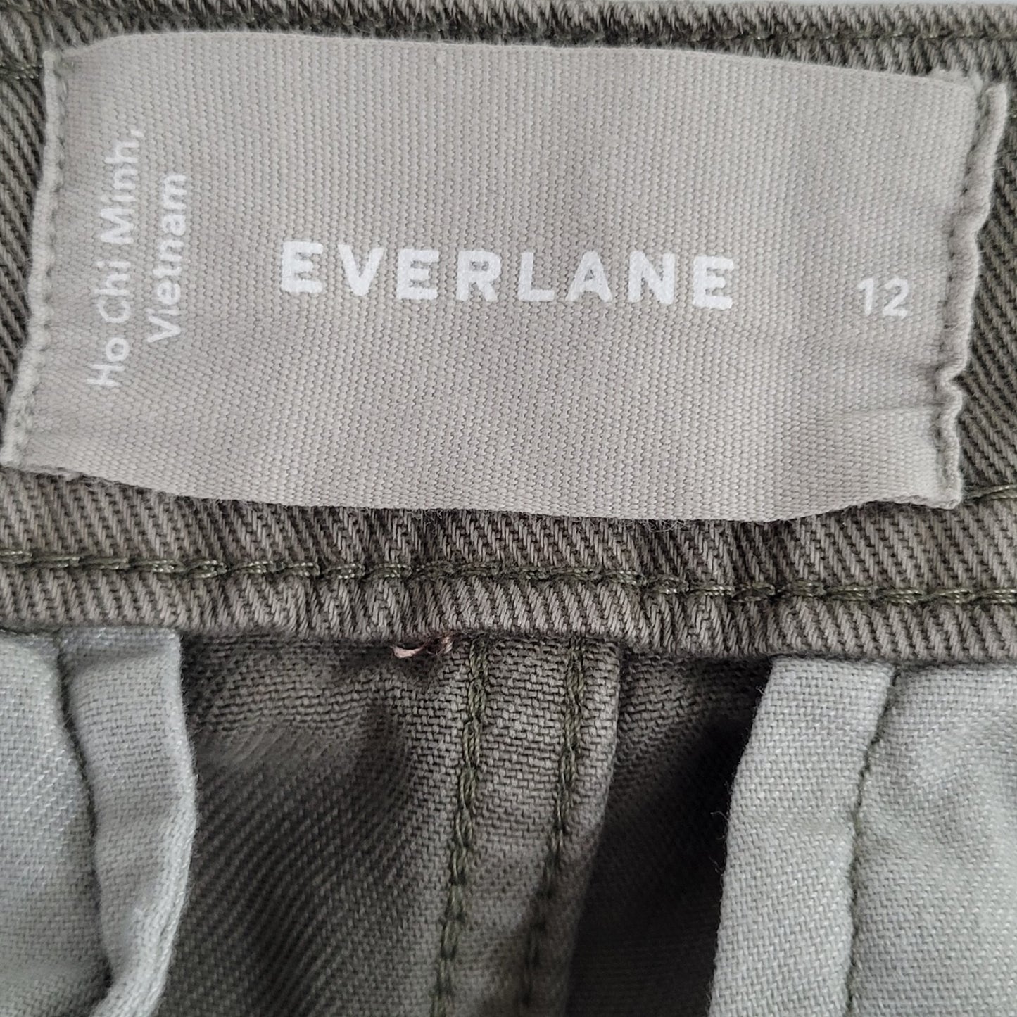 Everlane Green Soft Relaxed Casual High Rise Tapered Pants Size 12 (34x27)
