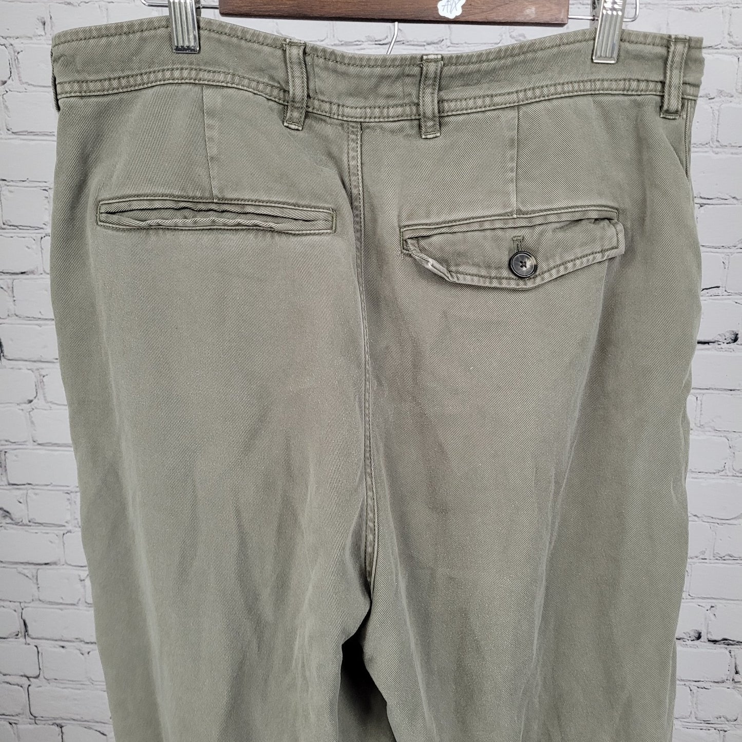Everlane Green Soft Relaxed Casual High Rise Tapered Pants Size 12 (34x27)
