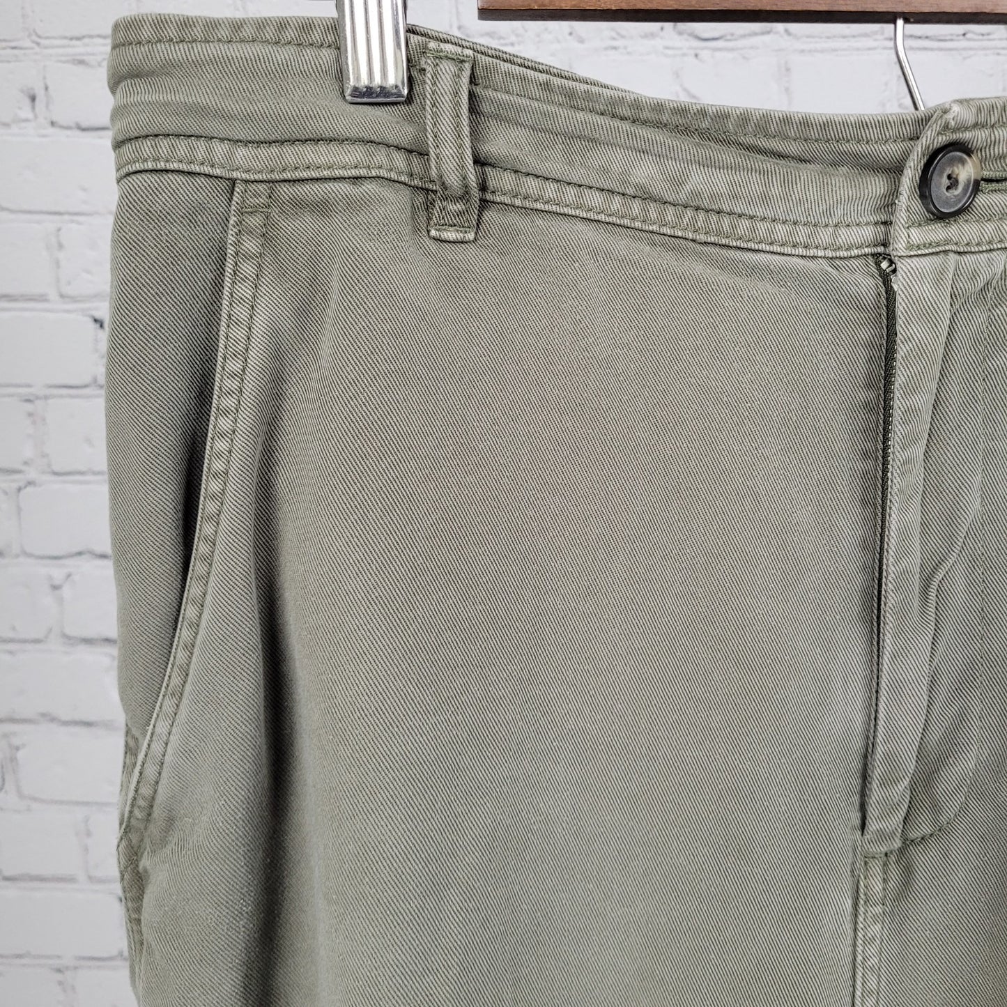Everlane Green Soft Relaxed Casual High Rise Tapered Pants Size 12 (34x27)