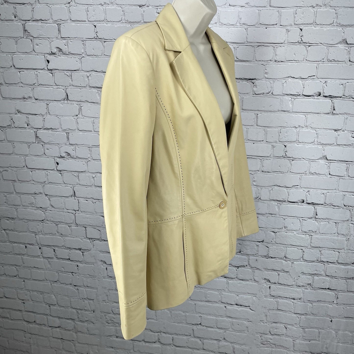 Dana Buchman Pale Yellow Leather 1 Button Blazer Jacket Pockets Lined Size 10