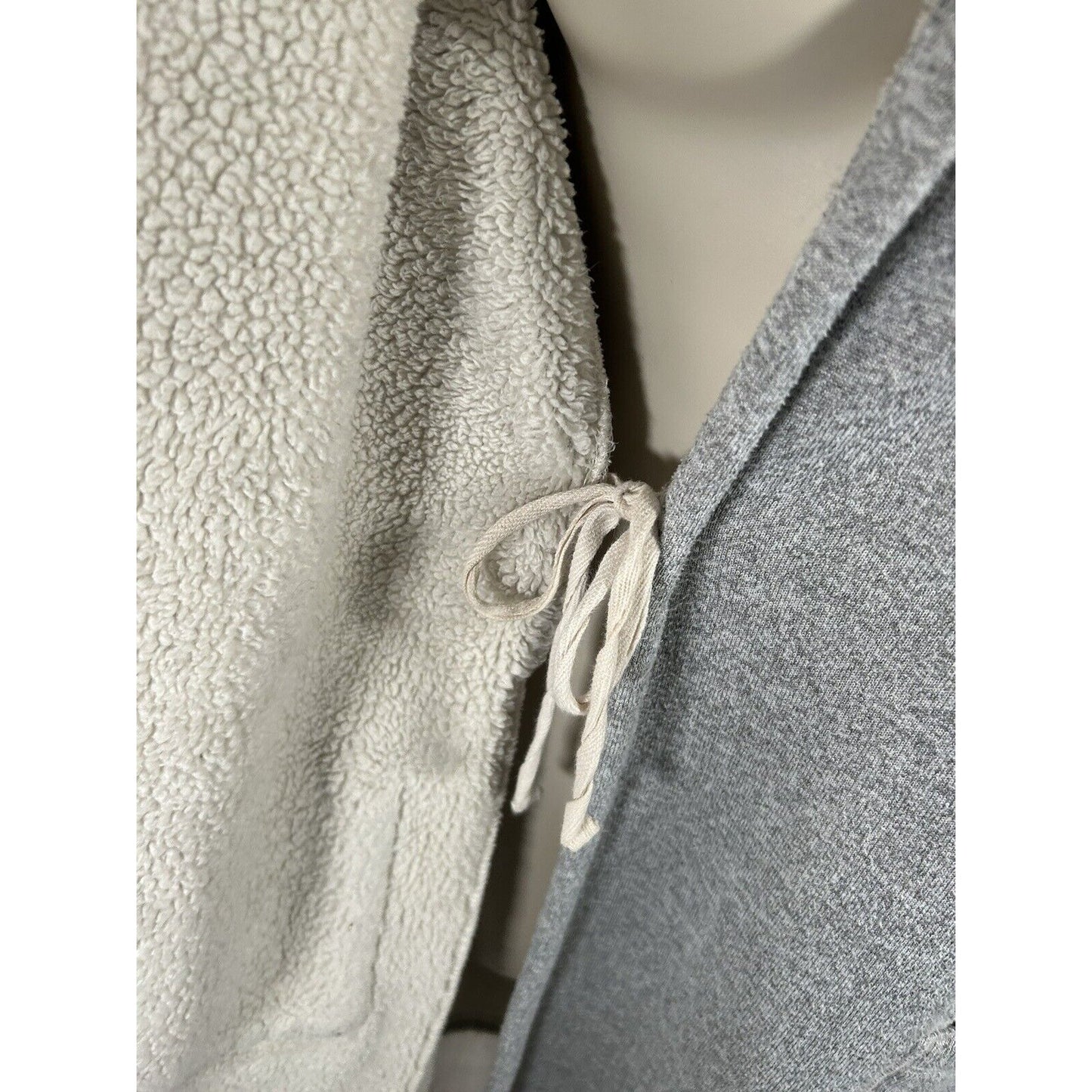 Tahari Solid Gray Fleece Lined Long Sleeve Hooded Waist Tie Robe/ Jacket L