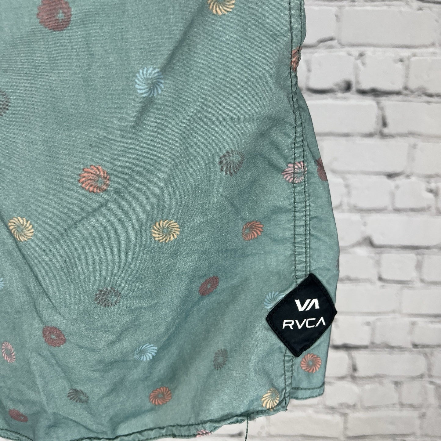 RVCA Nature Green Board Shorts Swim Trunks Beach Surfwear Drawstring Men’s 32