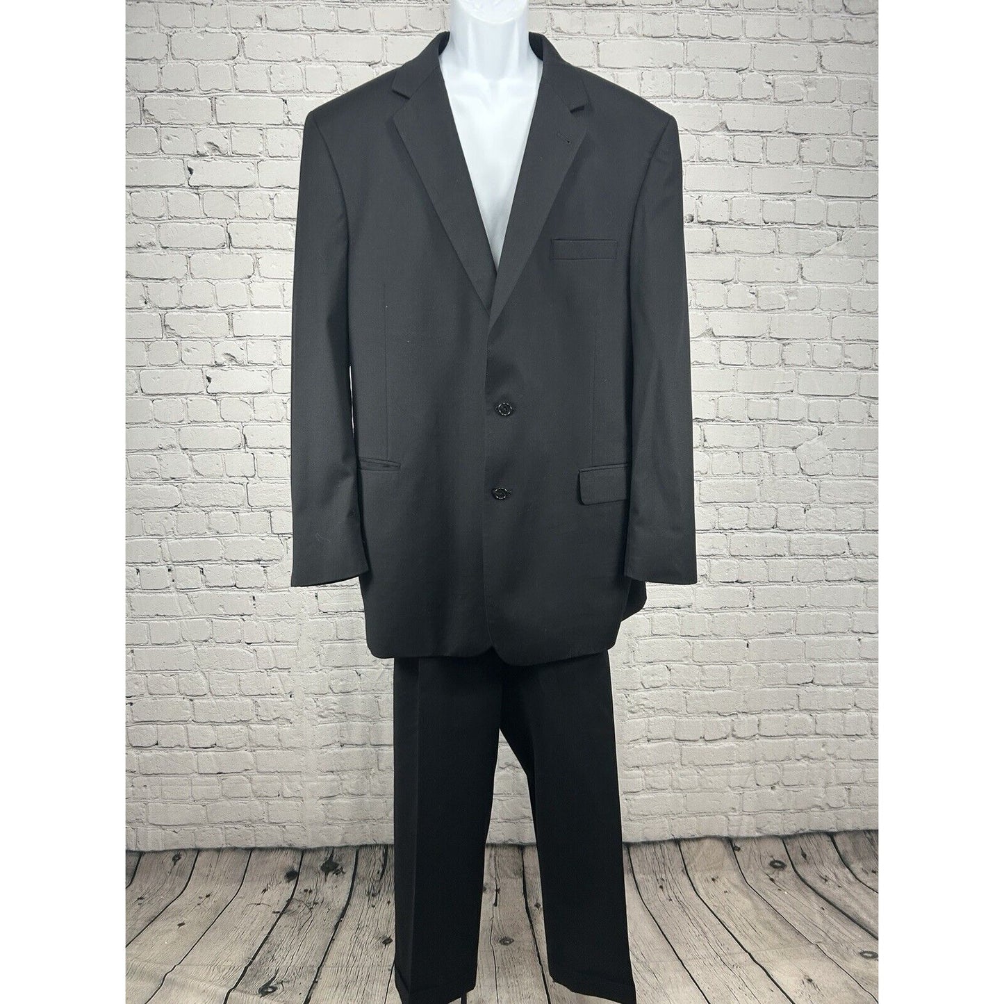 Jos A Bank Signature Collection Black Gordon Wool Two Button Two Piece Suit 48LG