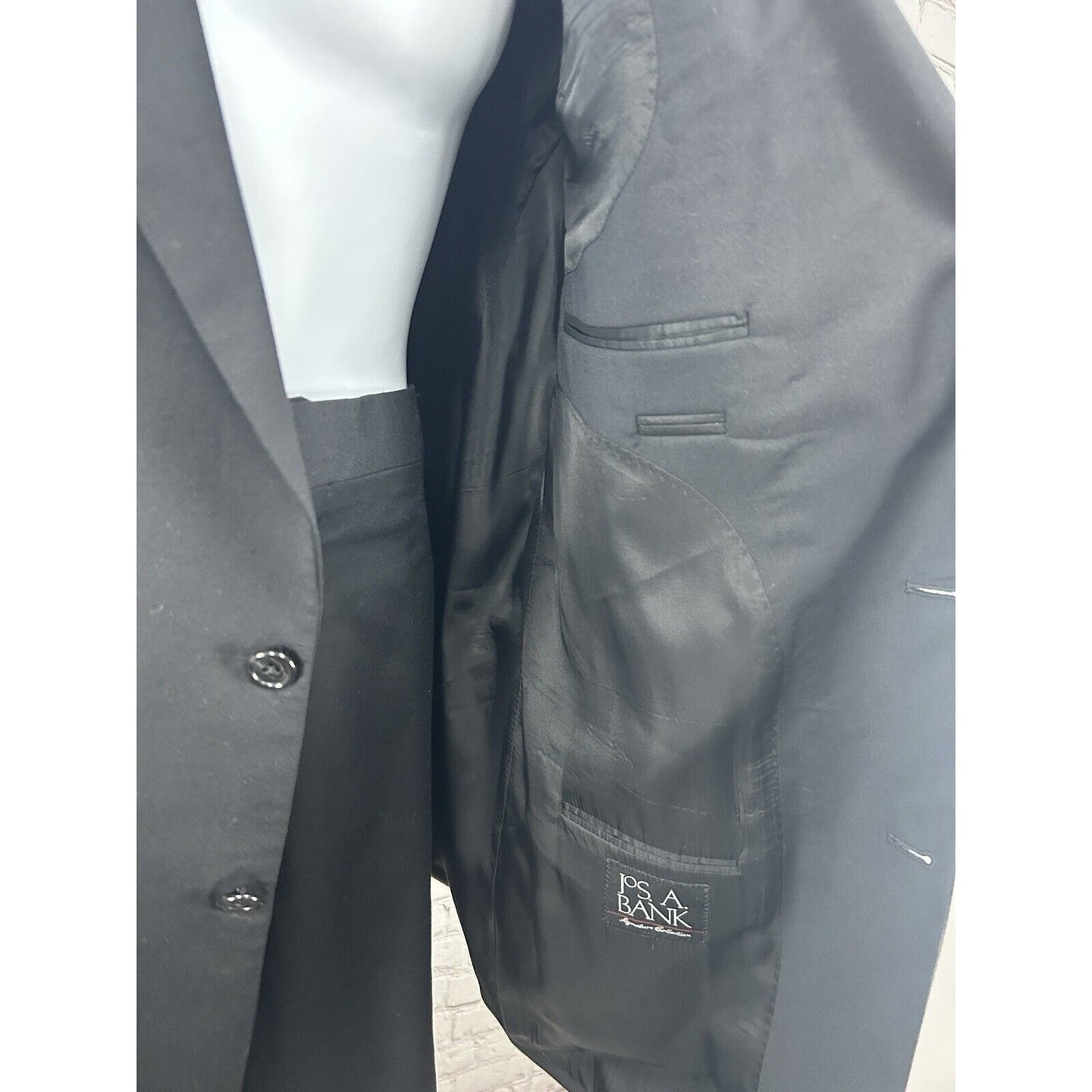 Jos A Bank Signature Collection Black Gordon Wool Two Button Two Piece Suit 48LG
