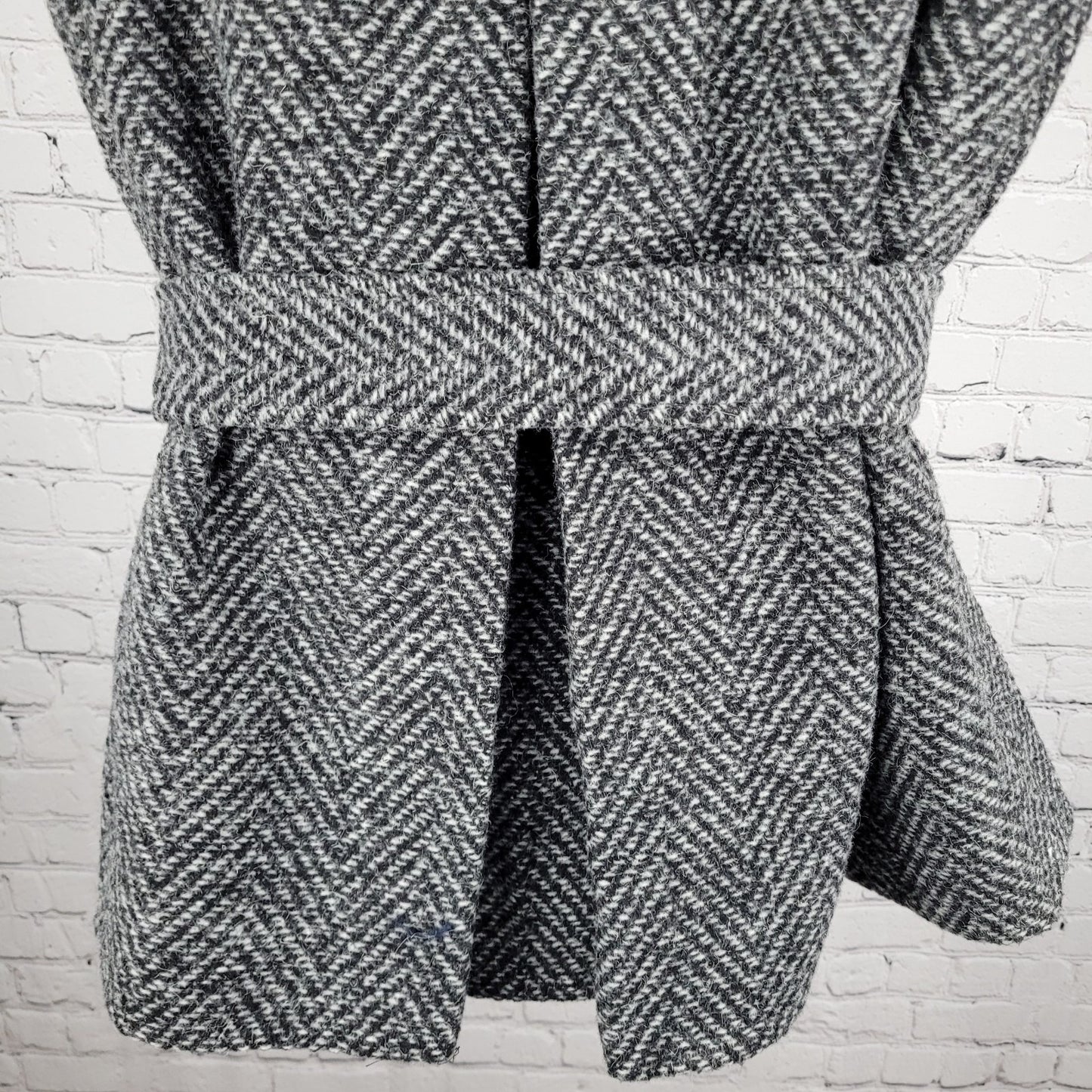 Draper James Black White Wool Blend Tweed Belted Sleeveless Cape Coat Size M/L
