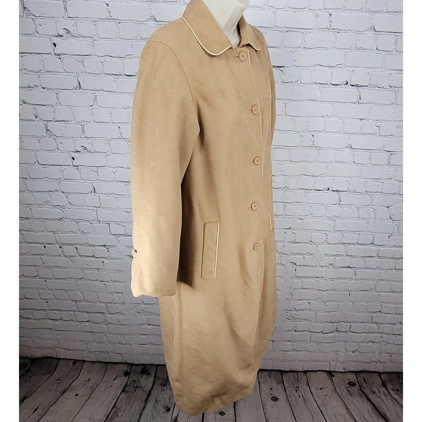 VTG Forecaster Of Boston Tan Lightweight Lined Buttoned Long Coat USA Size 7/8