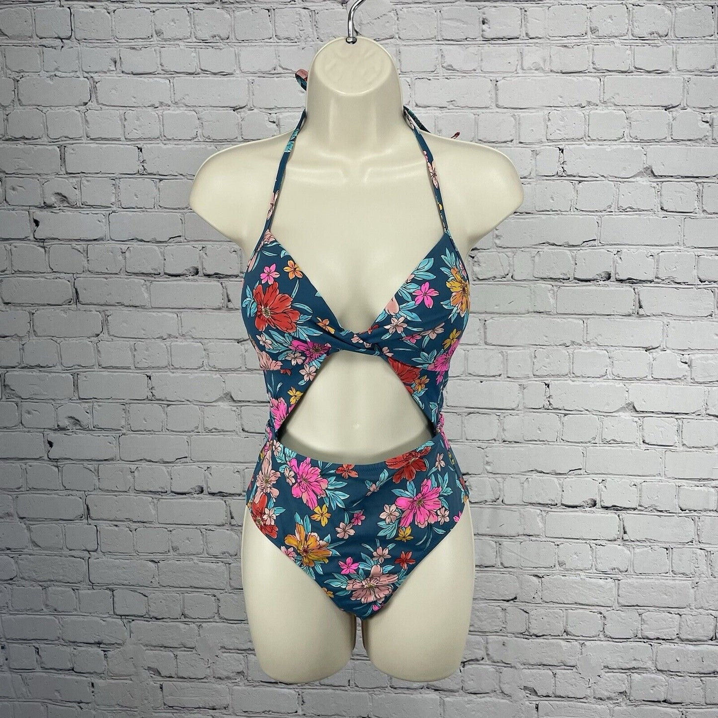 Shade & Shore Multicolor Floral One Piece Swimsuit Pushup Padded Size 34C