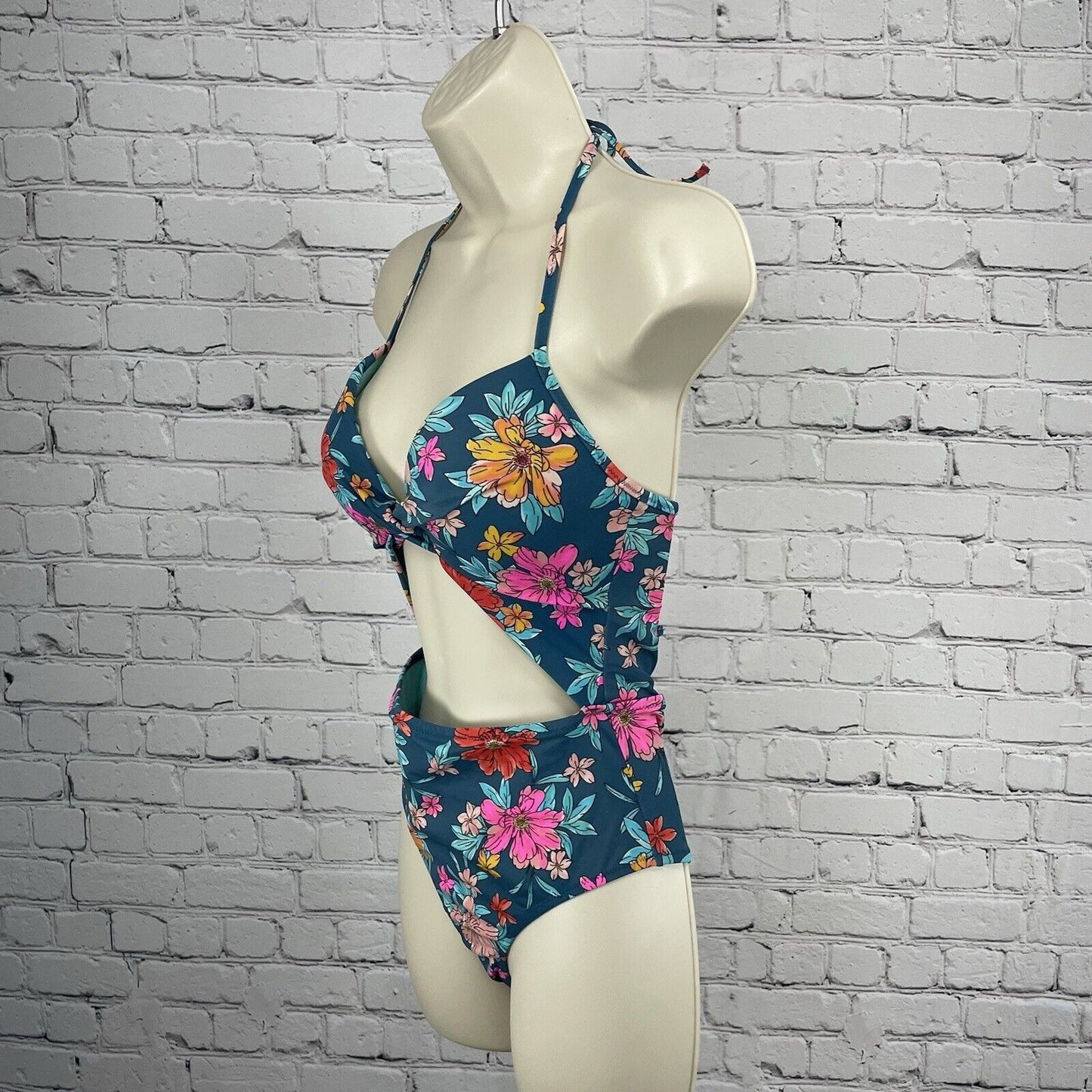 Shade & Shore Multicolor Floral One Piece Swimsuit Pushup Padded Size 34C