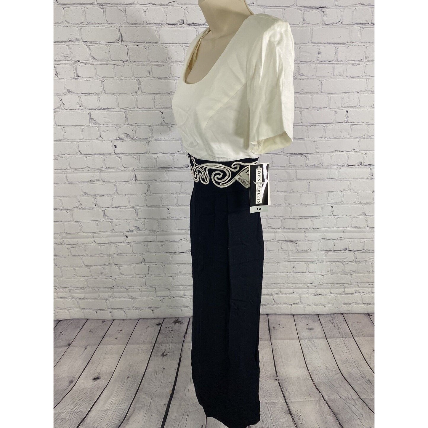 NWT John Roberts Black White Embroidered Waist Tie Back Zip Dress 12