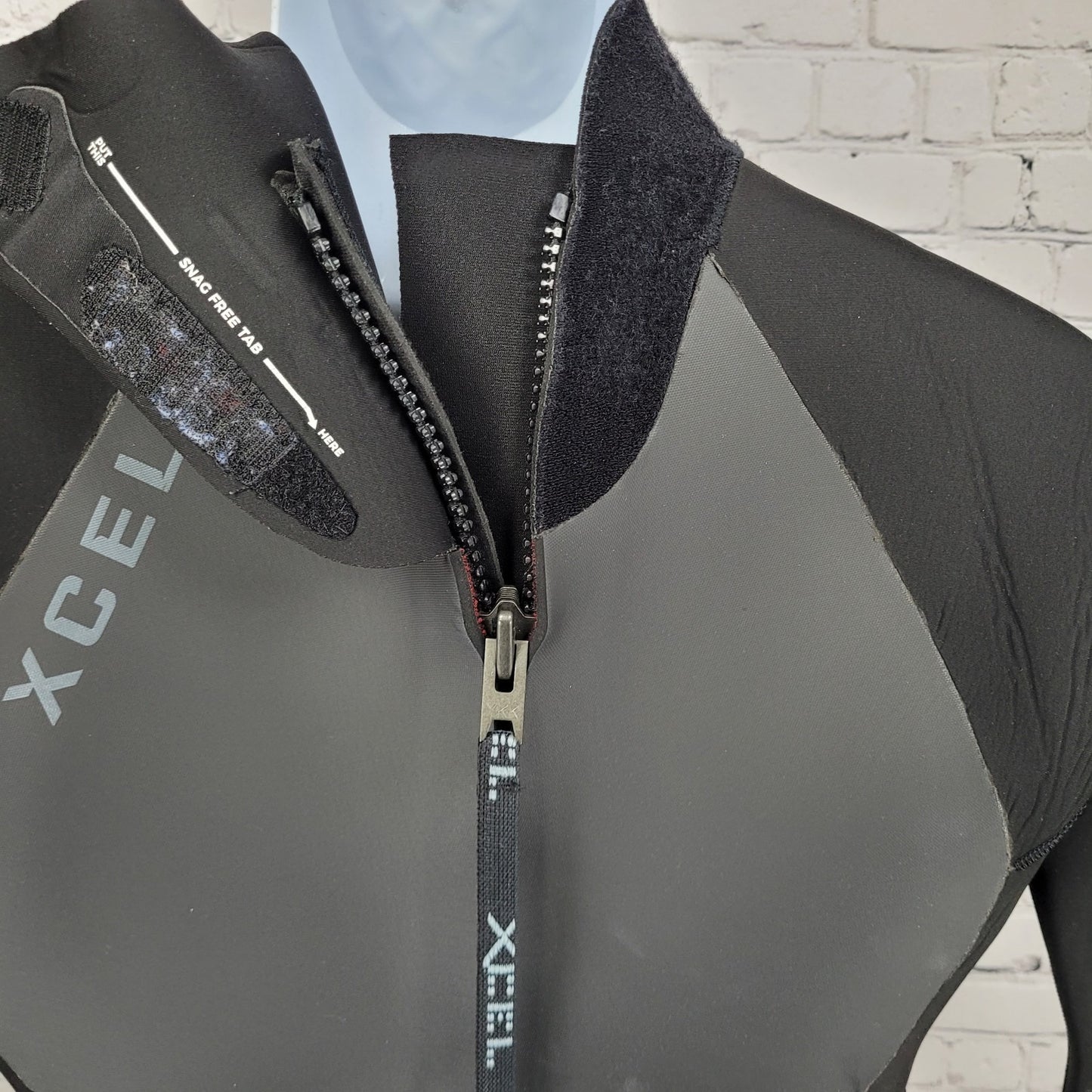 Xcel Axis Black 5/4mm Back Zip Full Long Sleeve Dive Wetsuit Size Large L