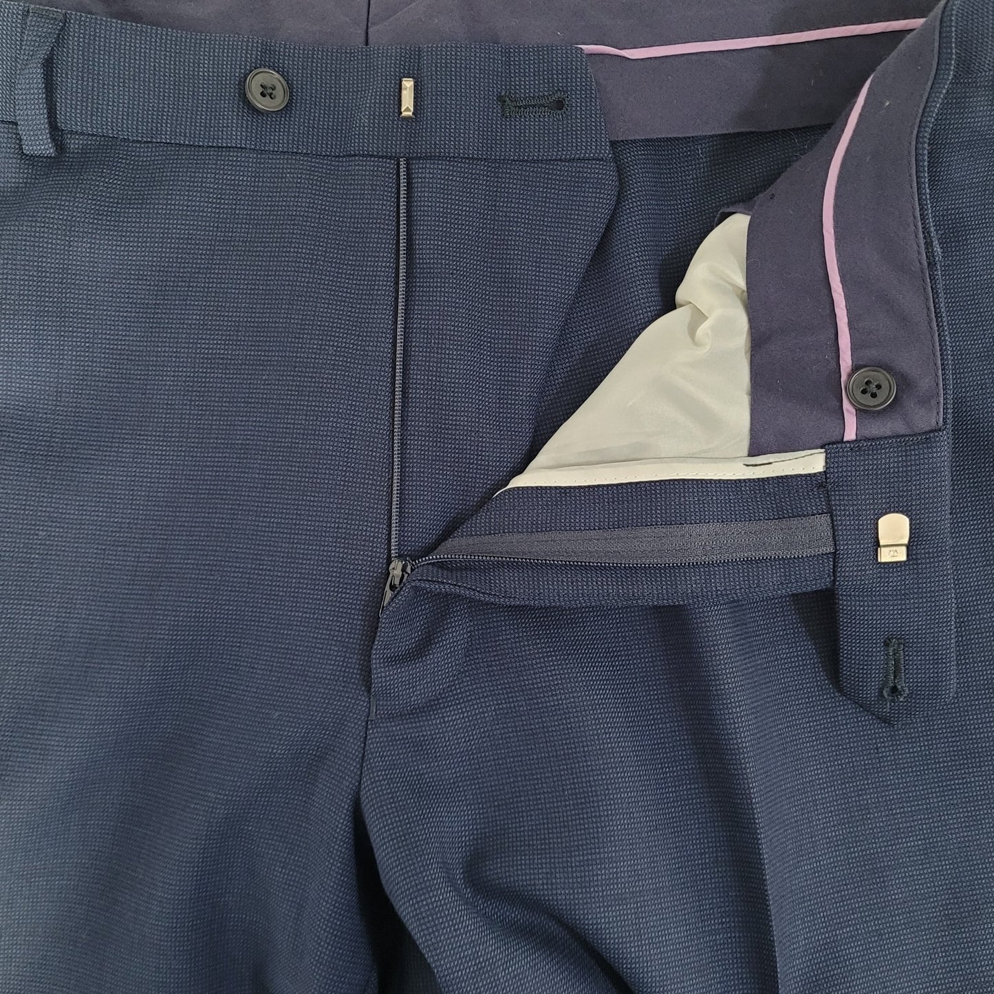 Charles Tyrwhitt Blue 100% Wool Flat Front Straight Dress Pants Size 42R (42x32)