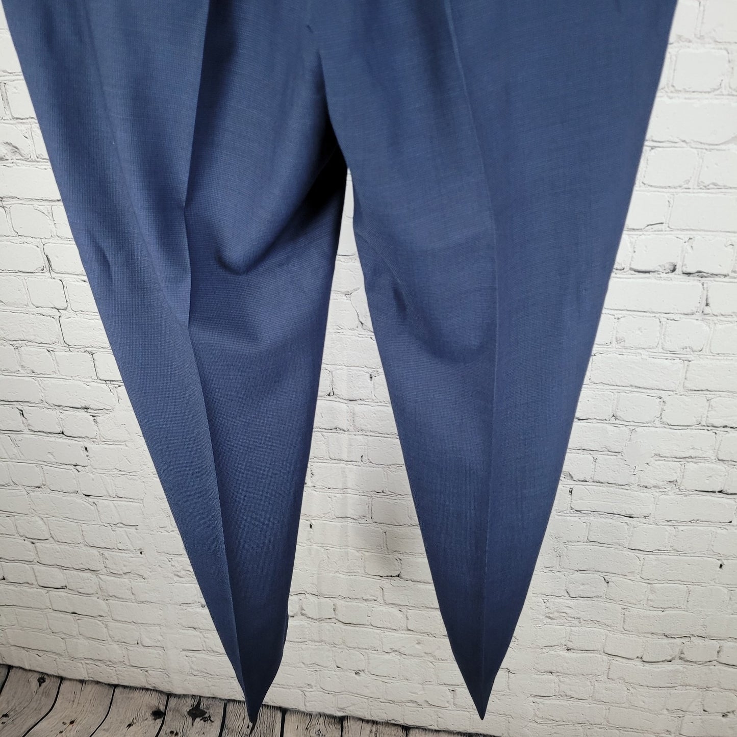Charles Tyrwhitt Blue 100% Wool Flat Front Straight Dress Pants Size 42R (42x32)
