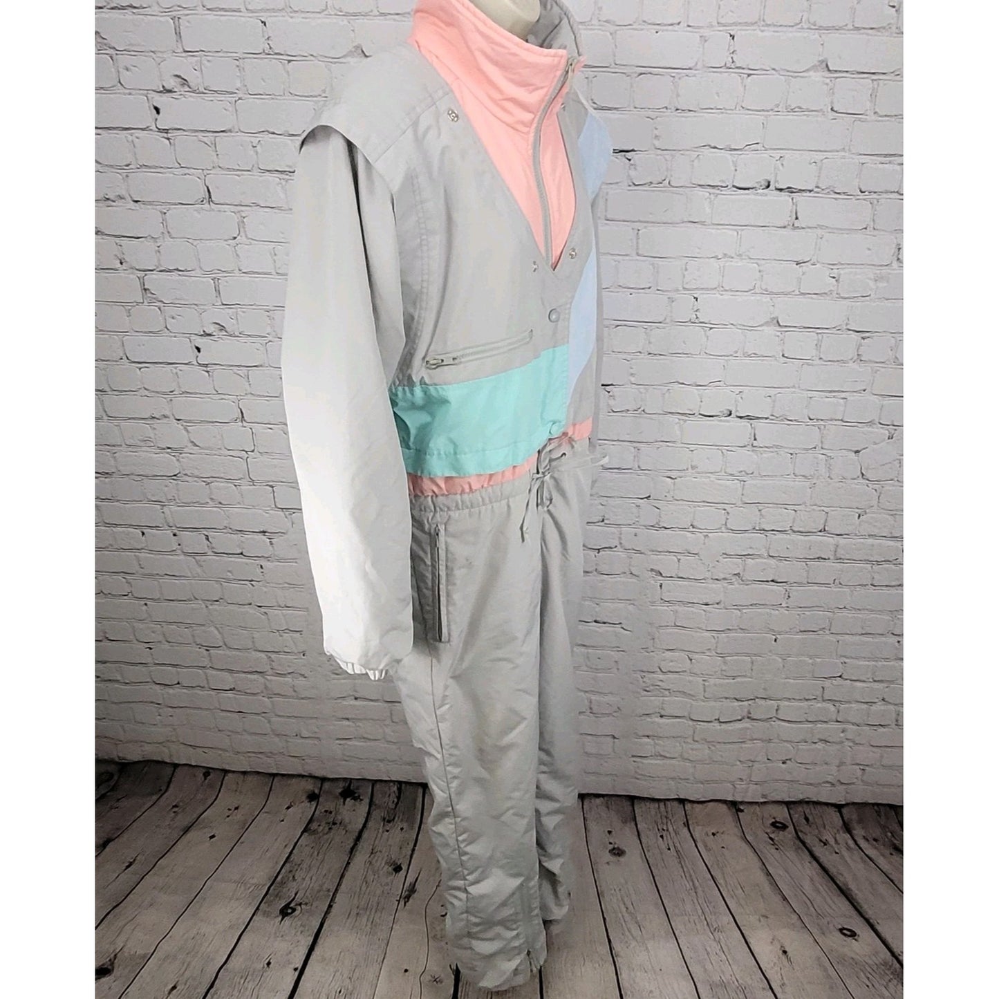 Obermeyer Grey Pastel Sphere Thinsulate Gore-Tex Retro 90’s Ski Snowsuit Size 12
