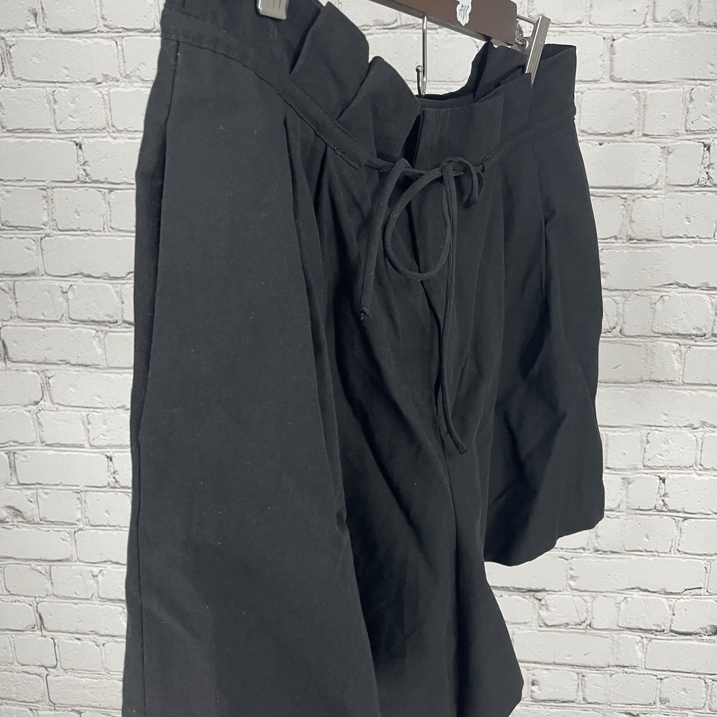 Zara Black Linen Cotton Pleated High Rise Paperbag Shorts Size Large L (32x3.5)