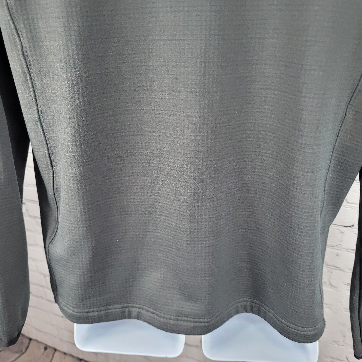 The North Face Grey Full Zip Lightweight Stretch Unlined Jacket Size Medium M