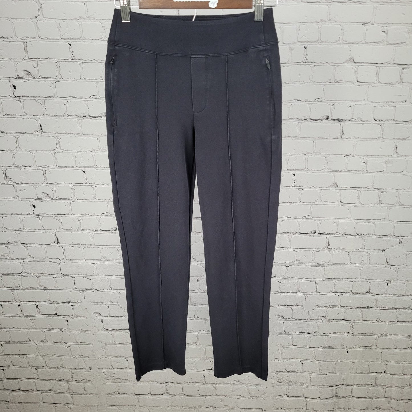 Athleta Black Soft Stretch Activewear Mid Rise Slim Pull On Pants Size 0 (24x27)