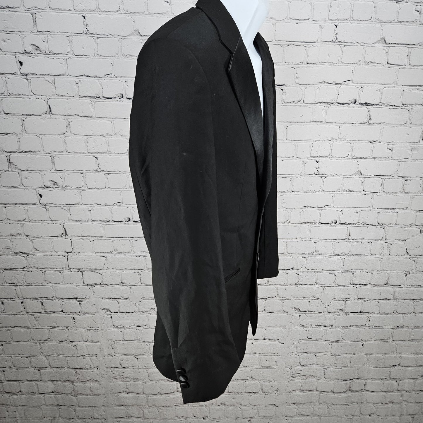Caravelli Black Charles Hand Tailored 2 Button Tuxedo Blazer Suit Jacket 34S