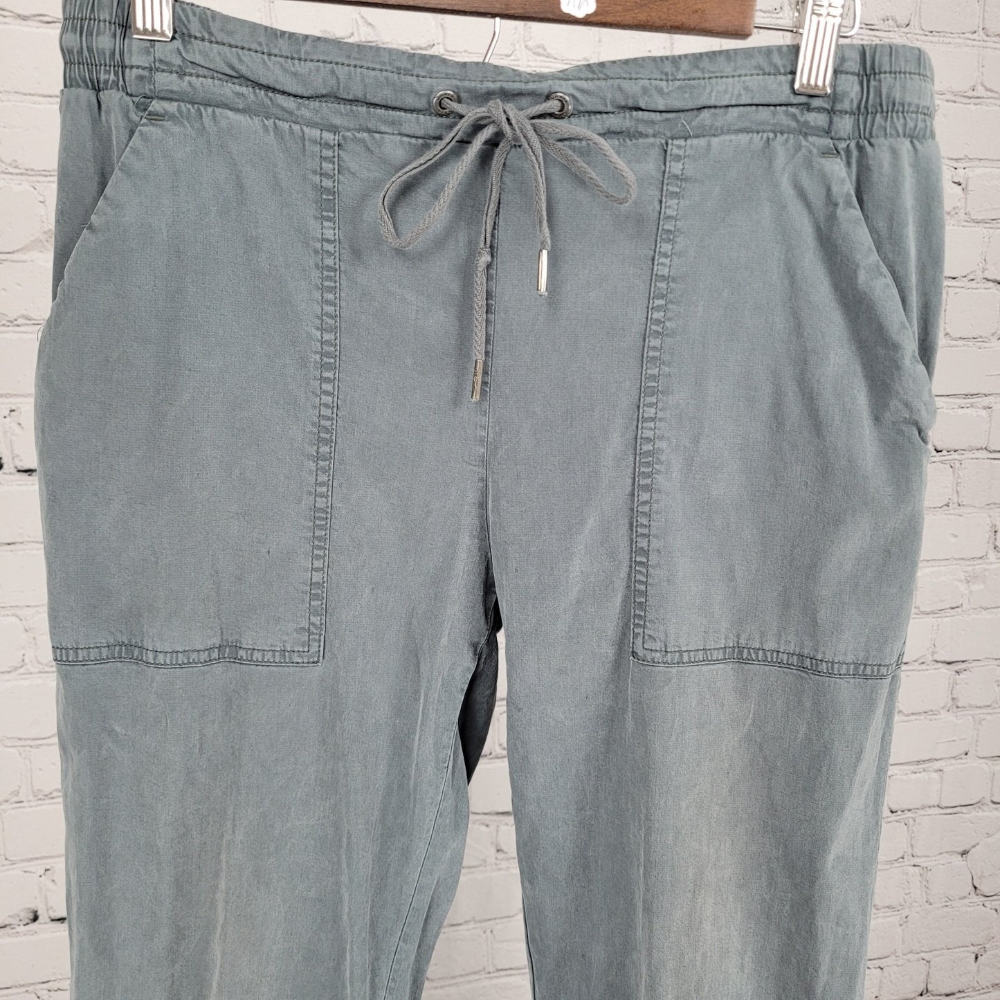 Orvis Grey Lightweight Stretch Elastic Waist Pants Casual Size Medium M (32x28)